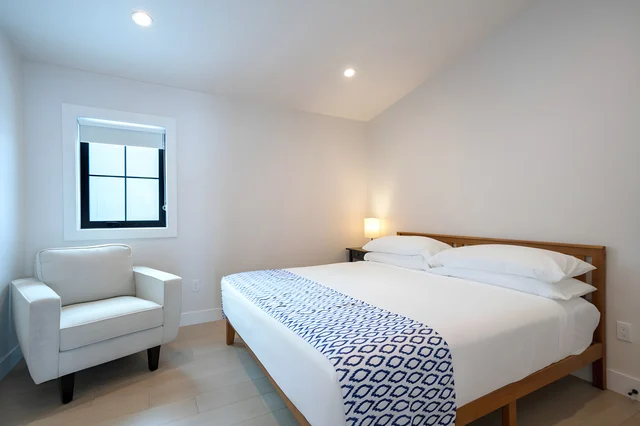 Bedroom 1 image 1