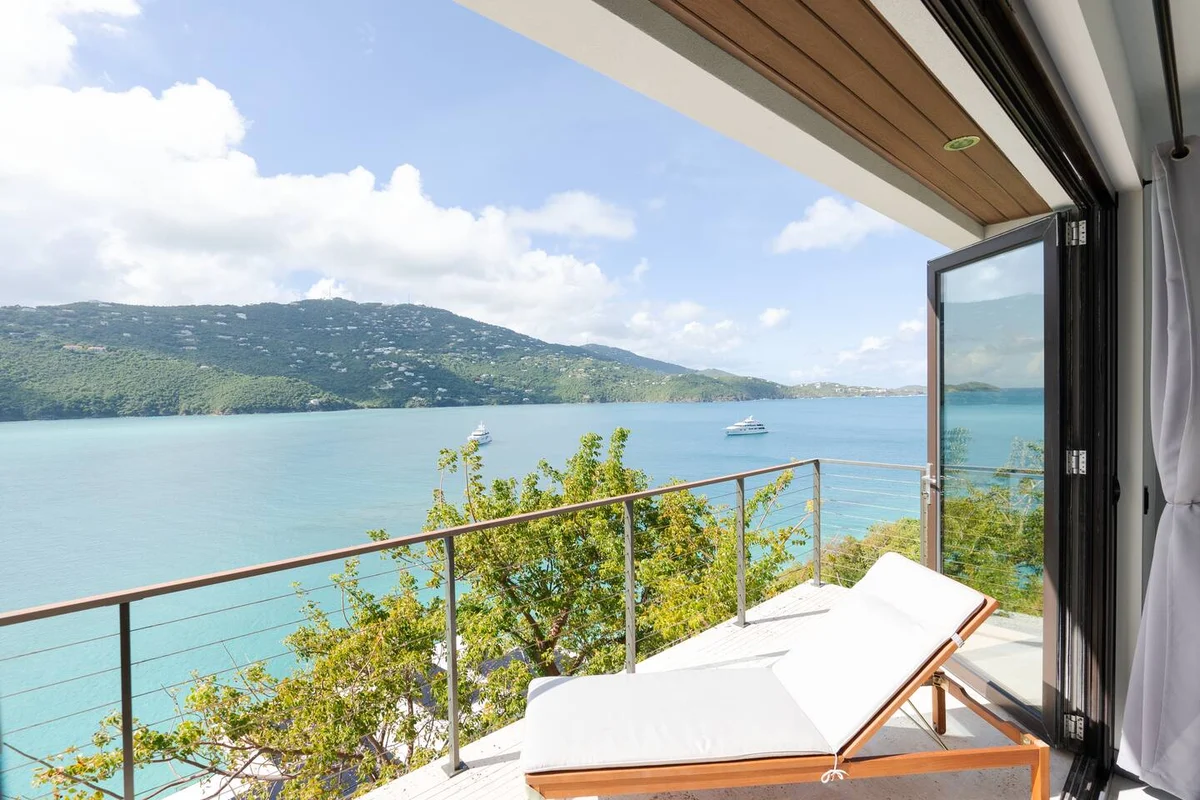 Ocean Breeze Villa - OCEANFRONT, hot tub, Jeep #21