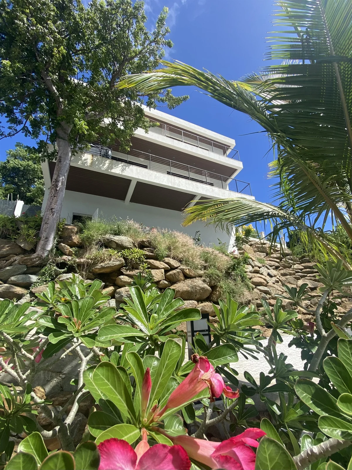 Ocean Breeze Villa - OCEANFRONT, hot tub, Jeep #9