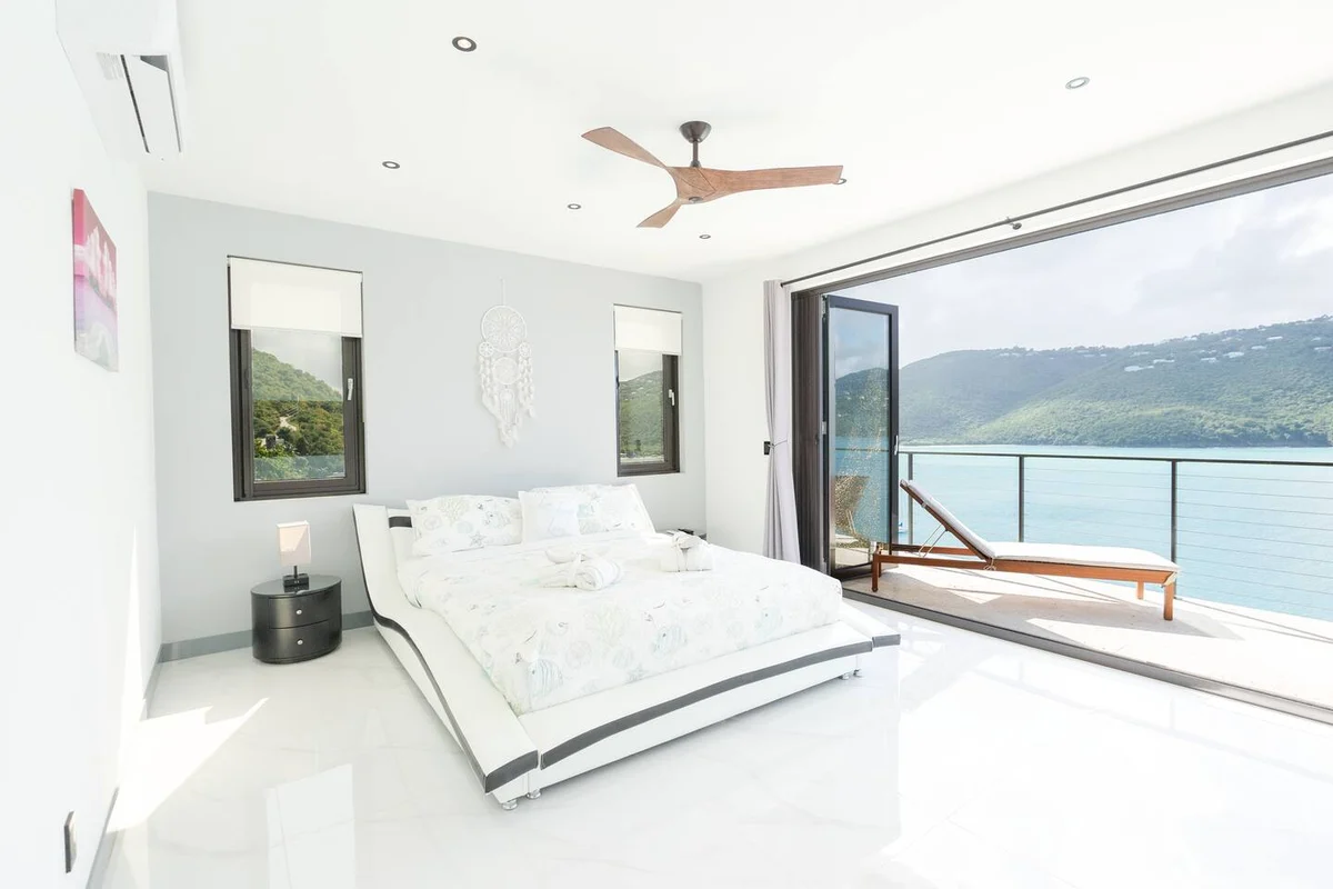 Ocean Breeze Villa - OCEANFRONT, hot tub, Jeep #20