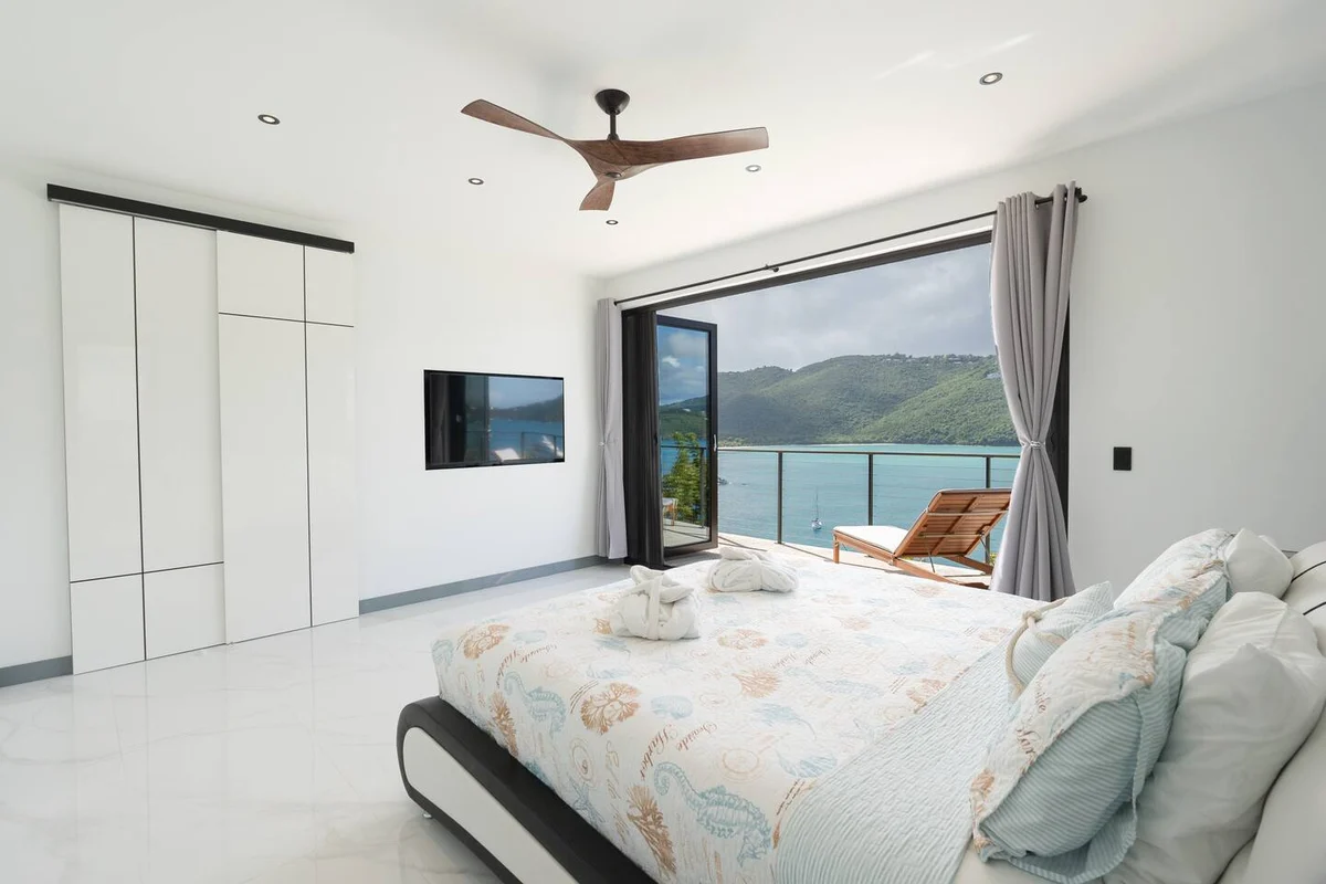 Ocean Breeze Villa - OCEANFRONT, hot tub, Jeep #3