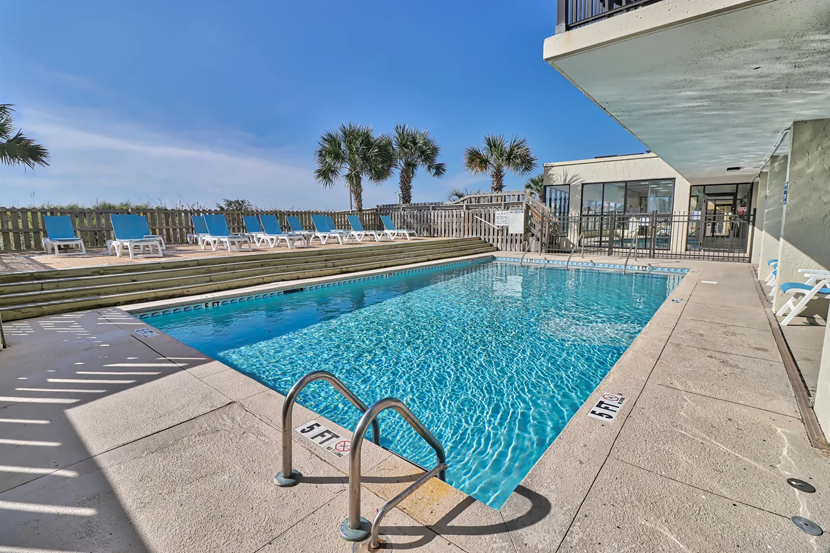 Waterpointe 1 Unit 606 property photo 3