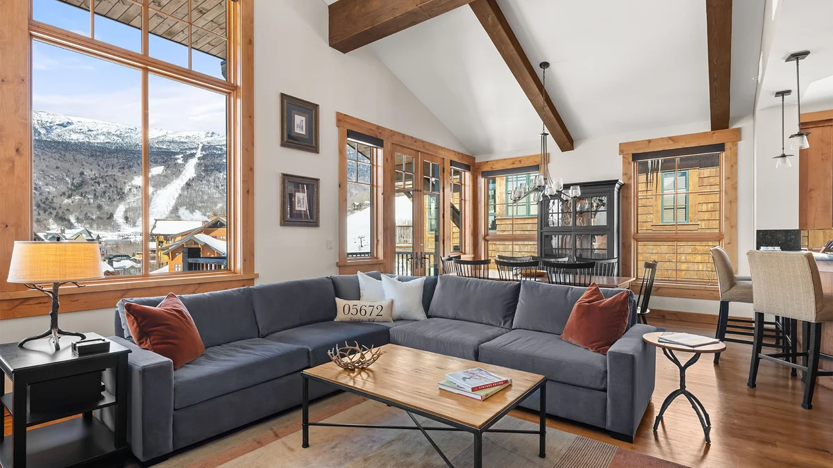 Stowe Globe Mountain Cabin | 4 Bed #39