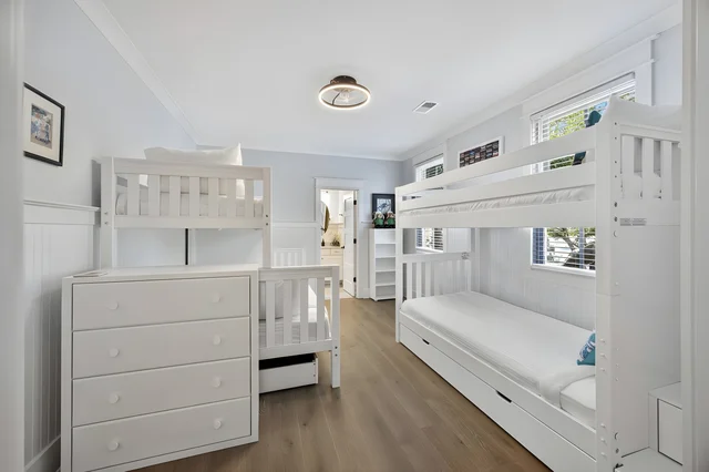 Bedroom 3 image 1