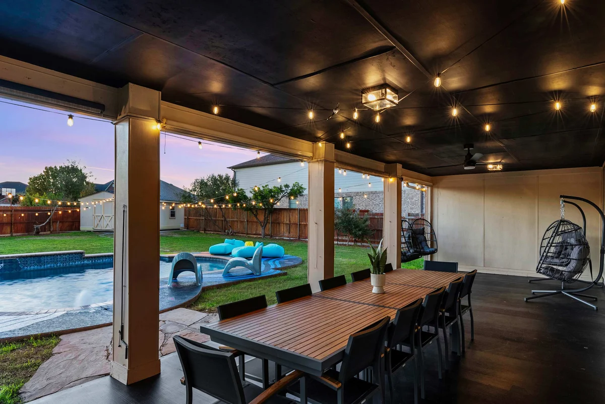Home in Round Rock property photo 2