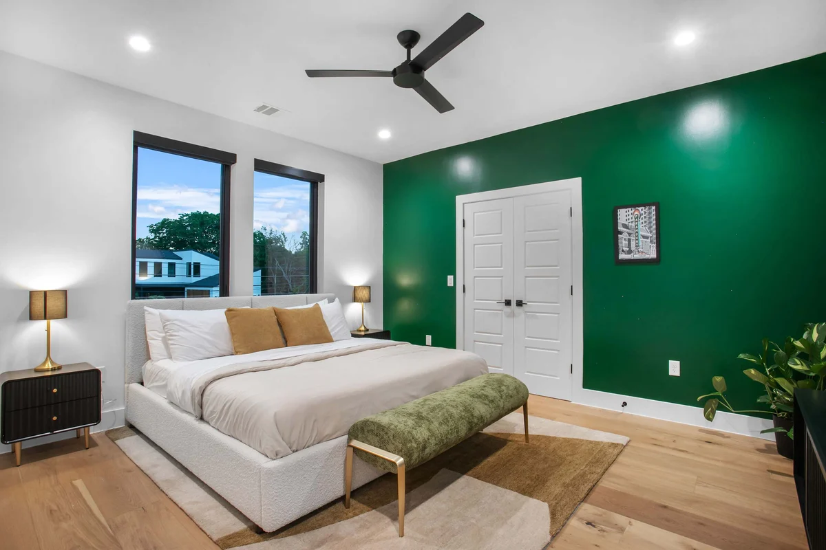 Apartment in Austin property photo 2