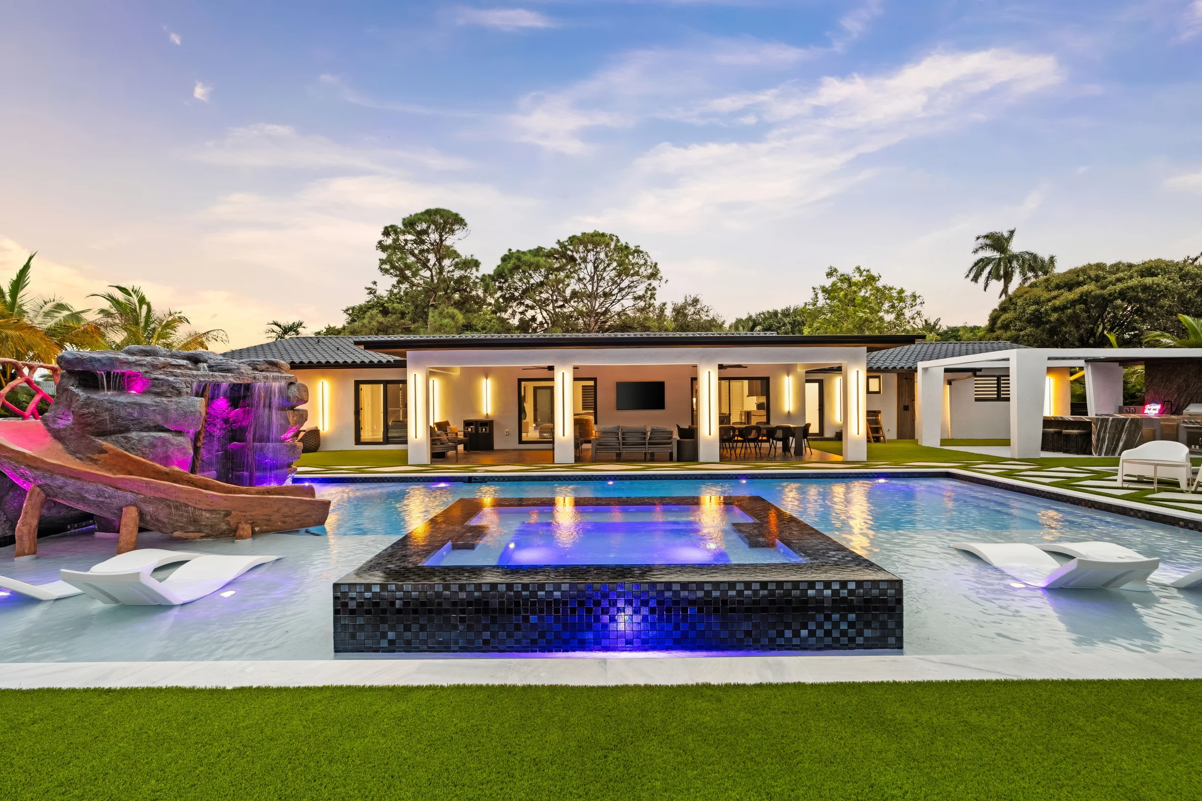 Wander Miami Haven #1