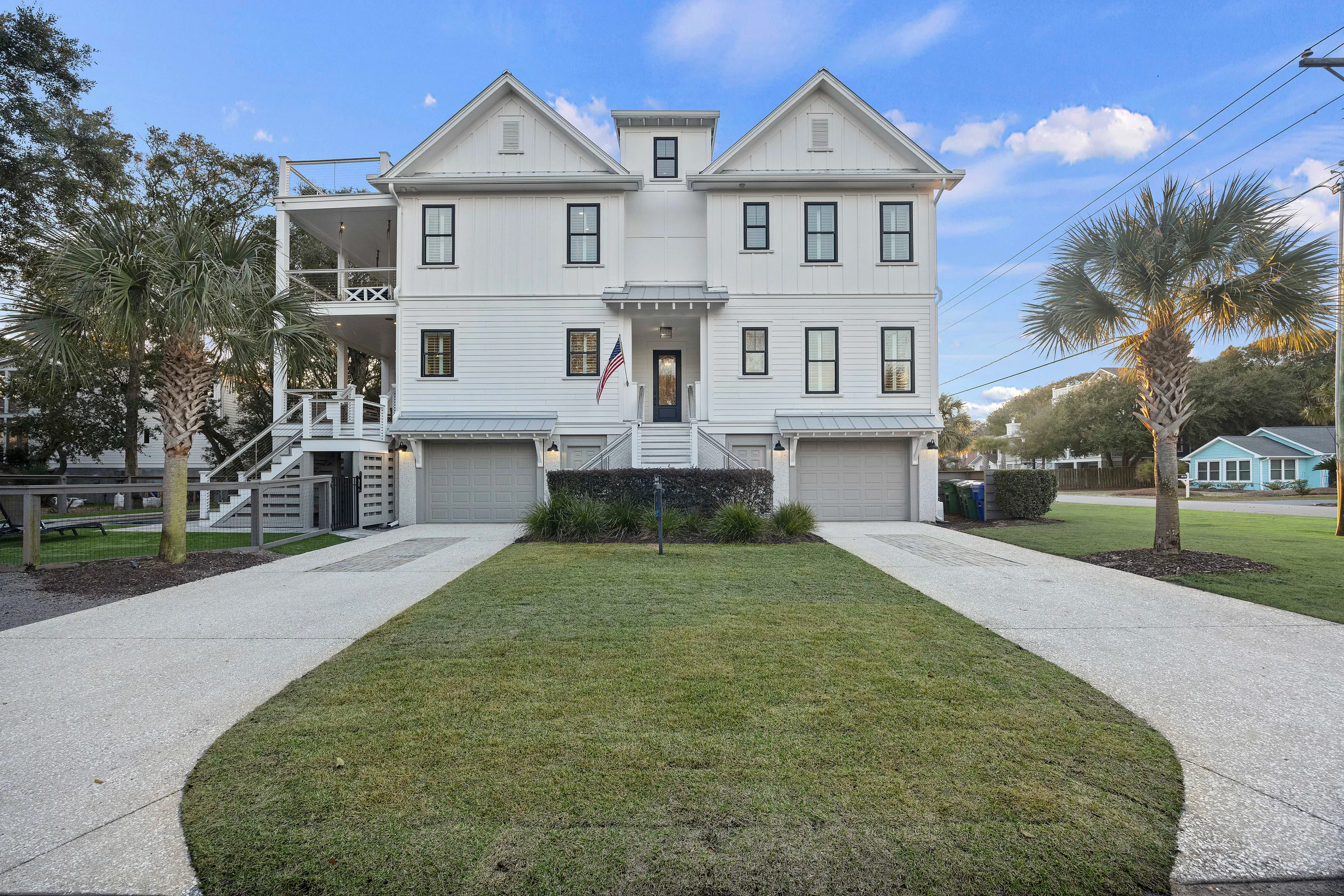 AV3-39: 3 39th Avenue #121