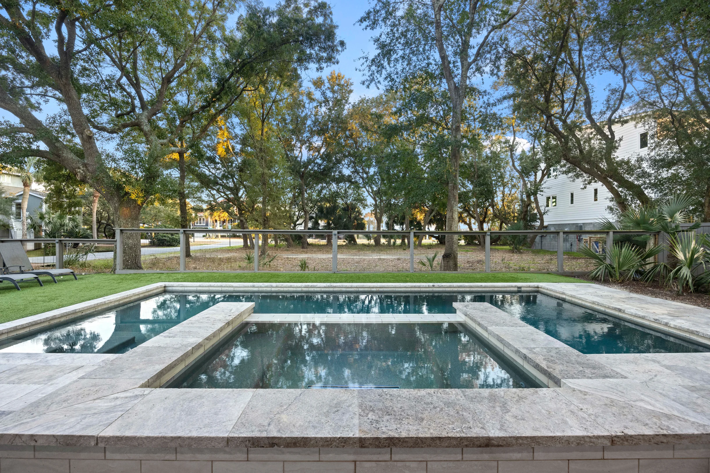 AV3-39: 3 39th Avenue #130