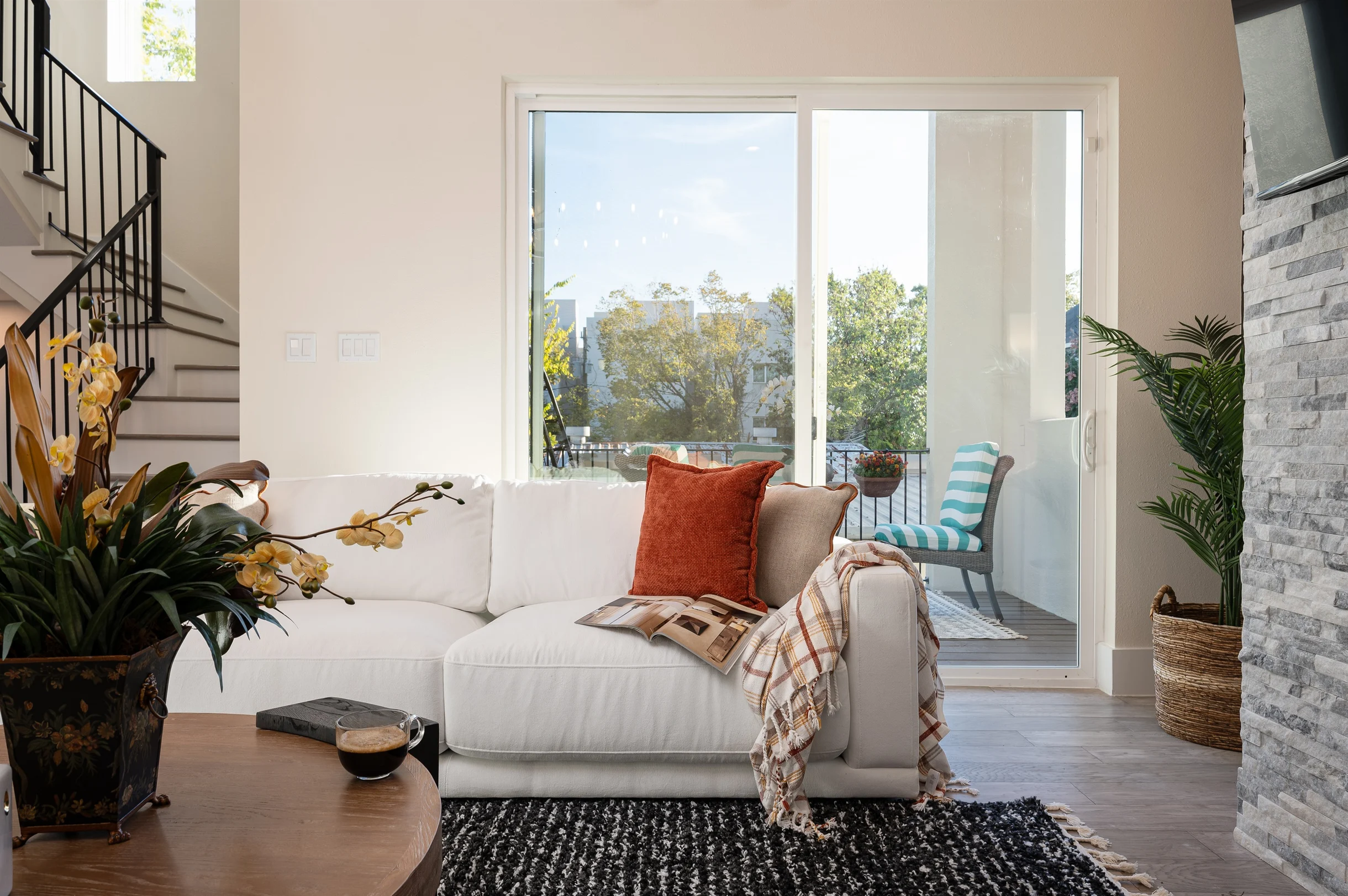 Pet-Friendly | 4BR Luxe Rooftop | Rice Military #42