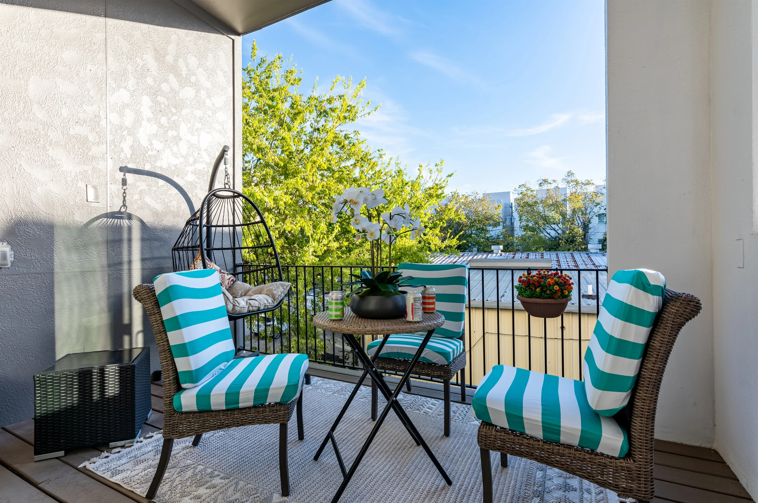 Pet-Friendly | 4BR Luxe Rooftop | Rice Military #7