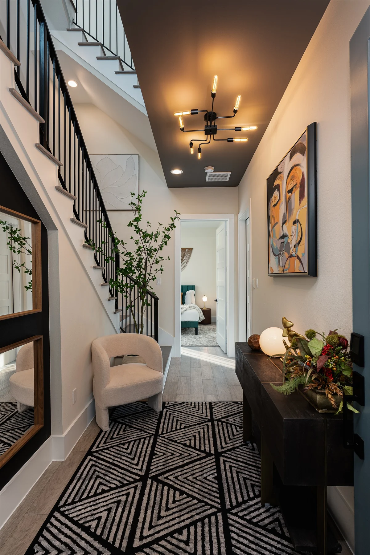 Pet-Friendly | 4BR Luxe Rooftop | Rice Military #26