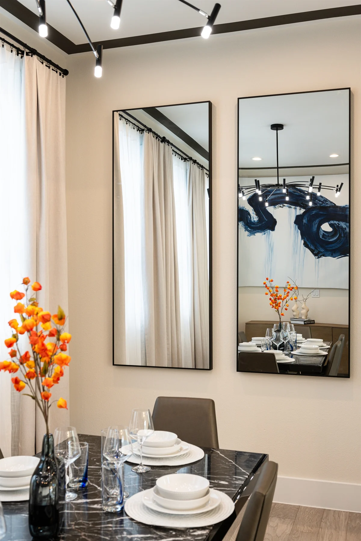 Pet-Friendly | 4BR Luxe Rooftop | Rice Military #16