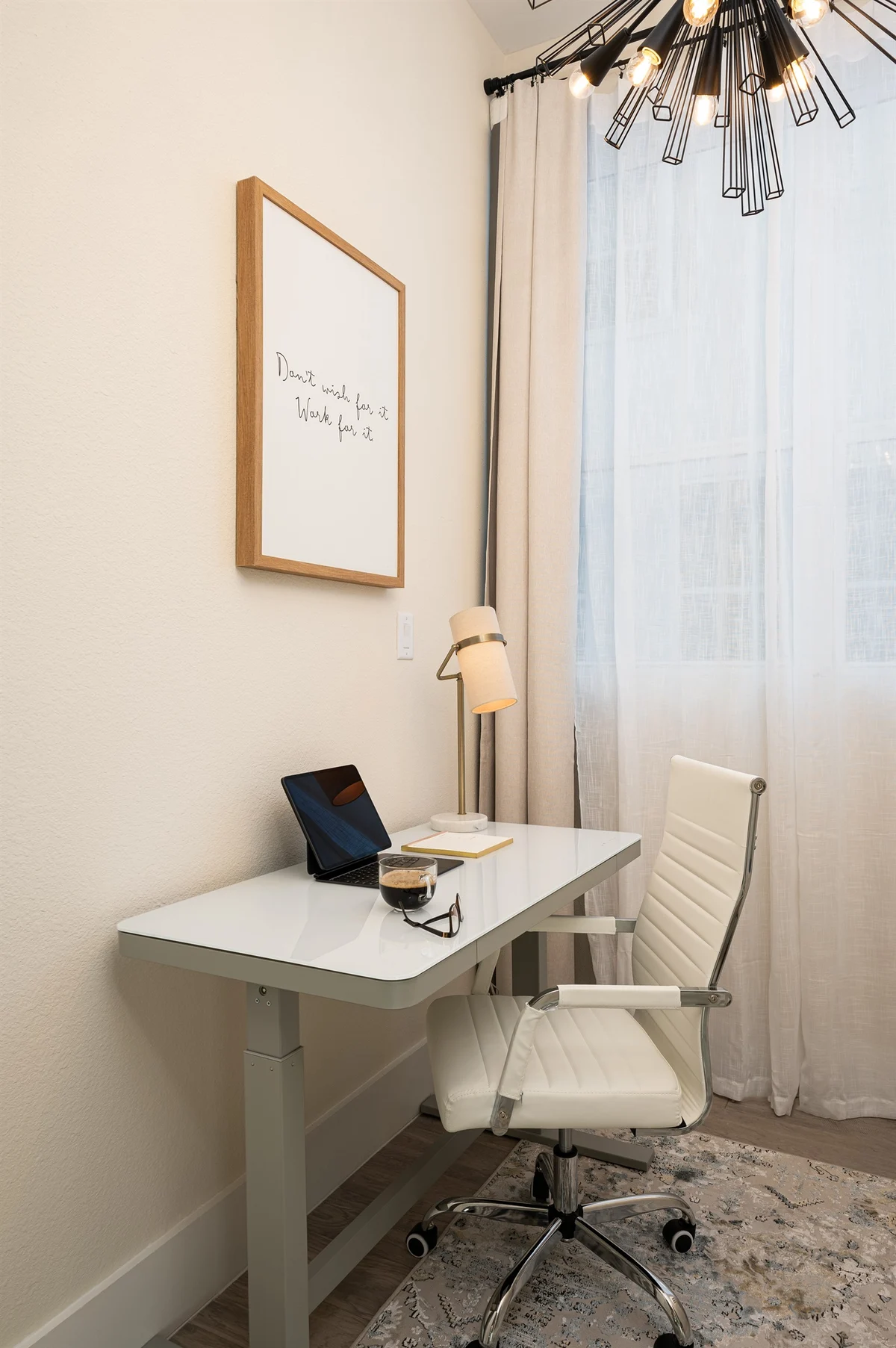Pet-Friendly | 4BR Luxe Rooftop | Rice Military #10