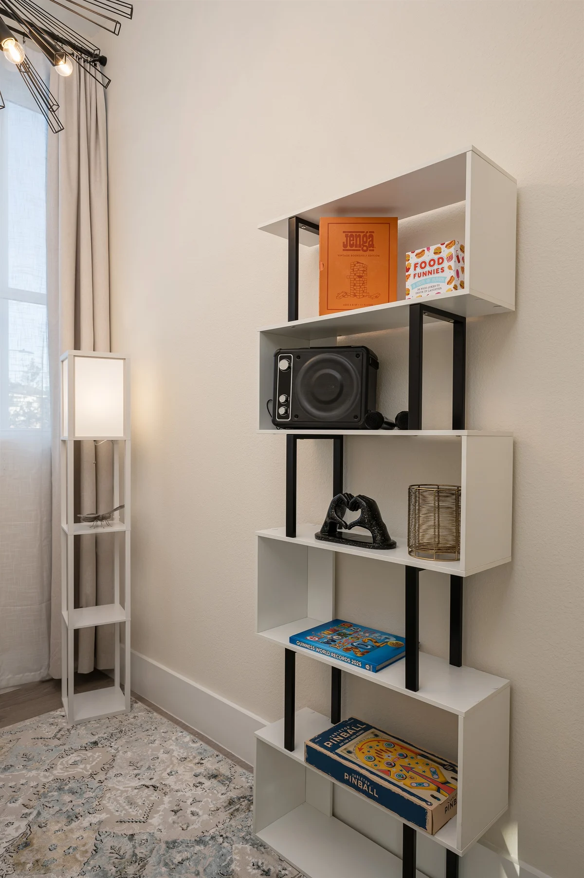 Pet-Friendly | 4BR Luxe Rooftop | Rice Military #31