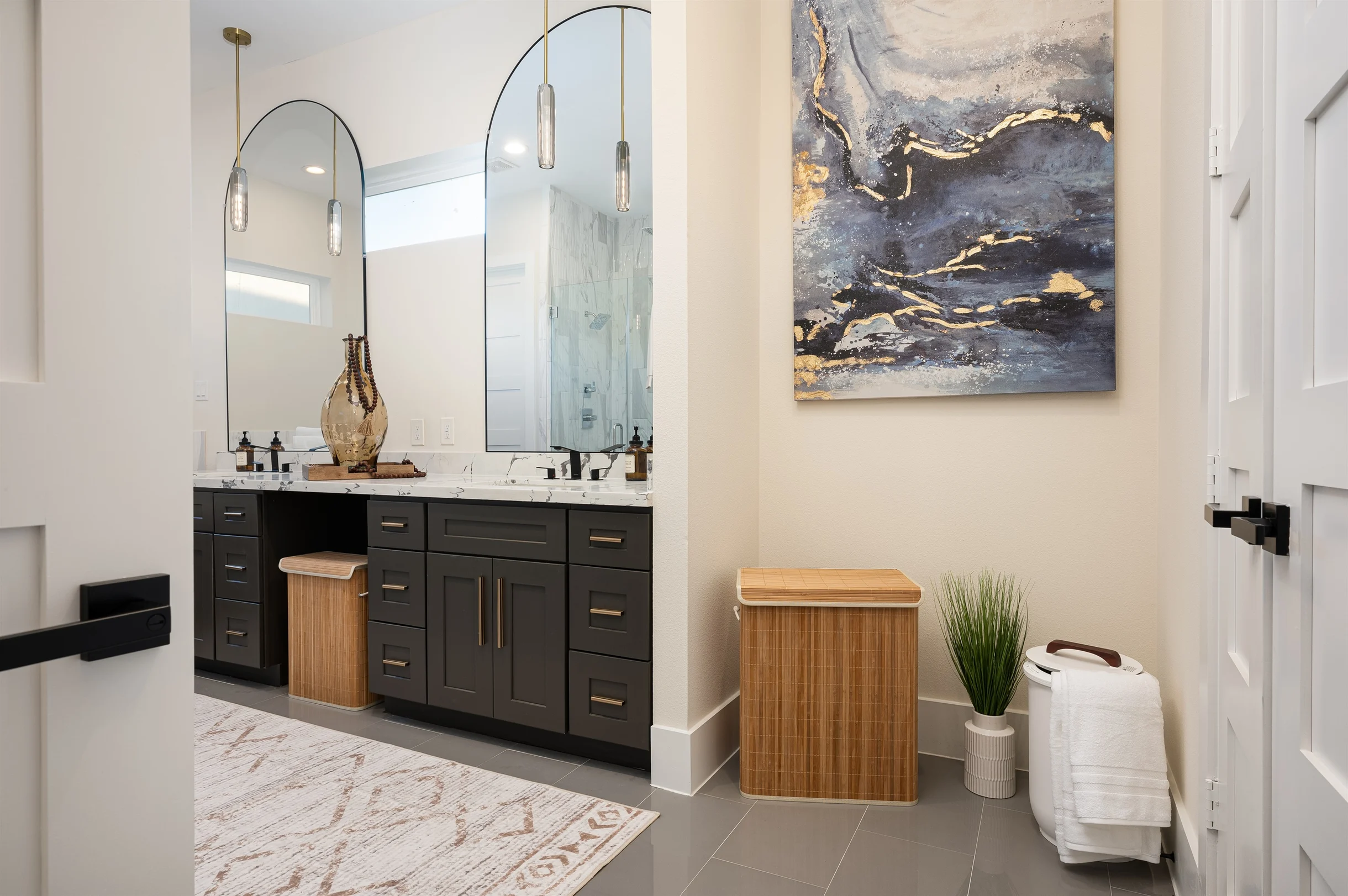 Pet-Friendly | 4BR Luxe Rooftop | Rice Military #20