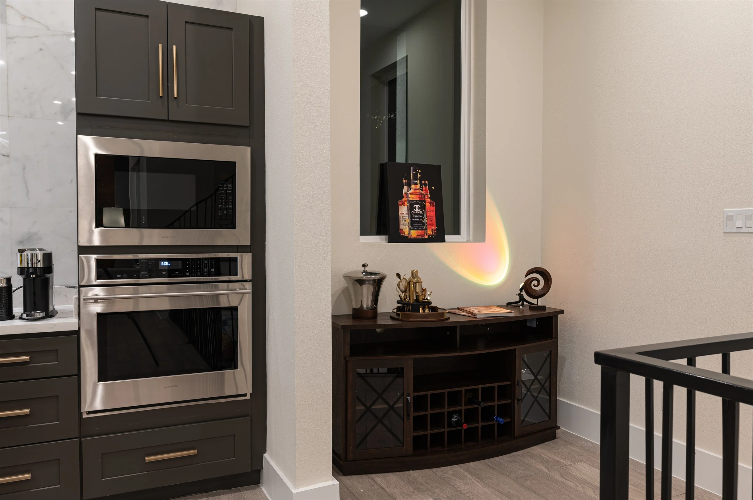 4BR Rooftop Luxury | Pet-Friendly | Garage | HTX #53