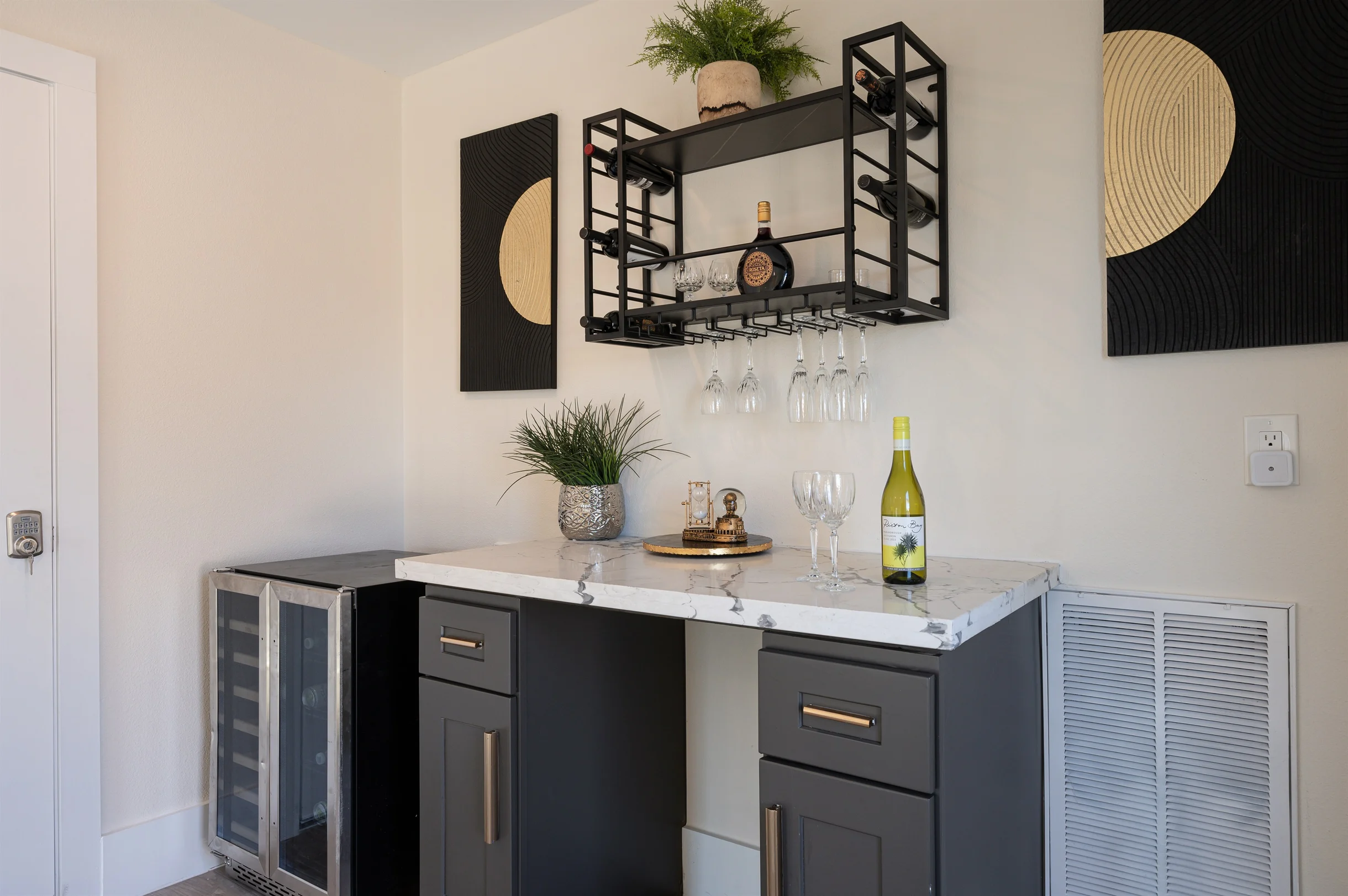 4BR Rooftop Luxury | Pet-Friendly | Garage | HTX #35