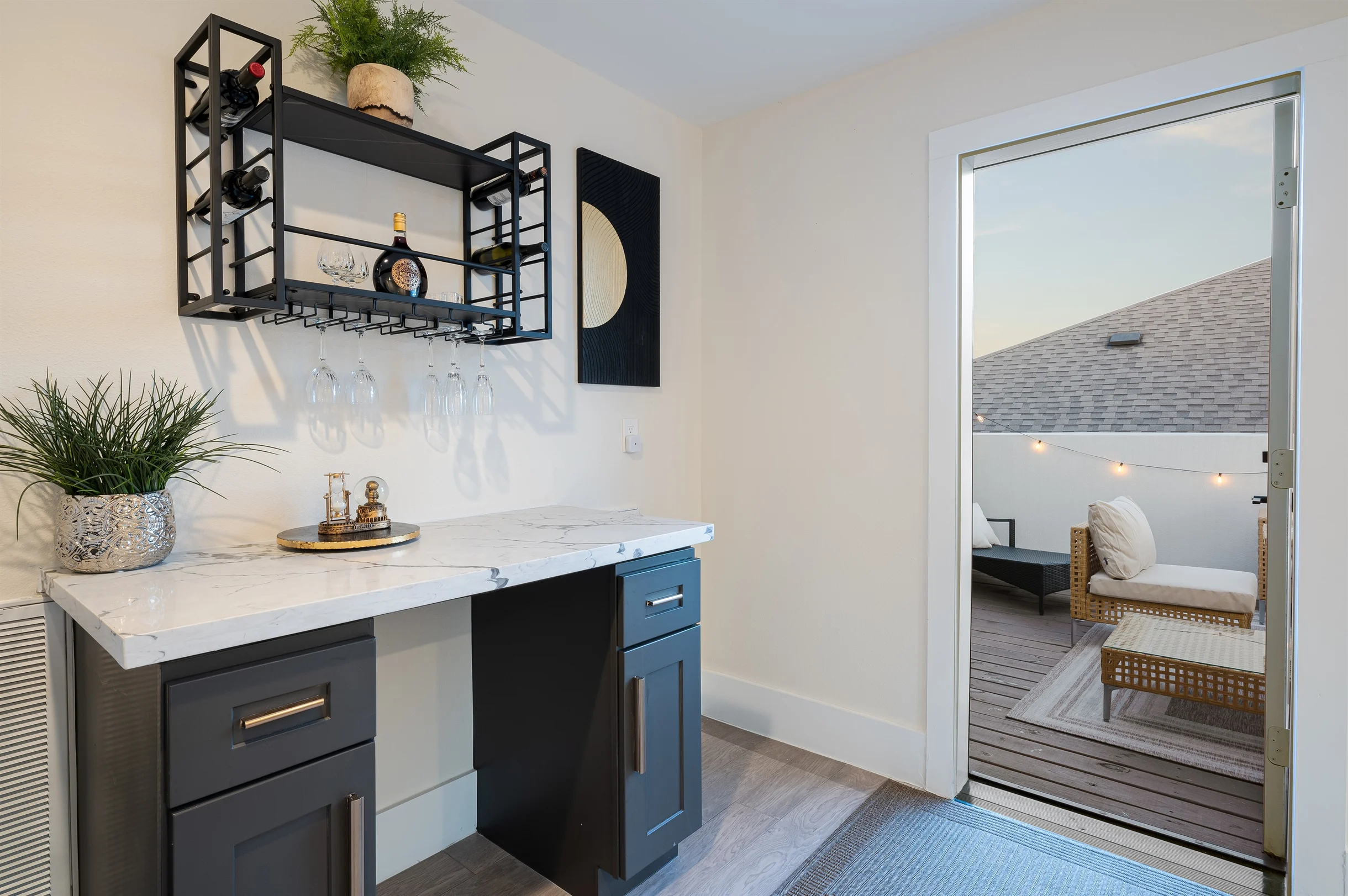 4BR Rooftop Luxury | Pet-Friendly | Garage | HTX #9