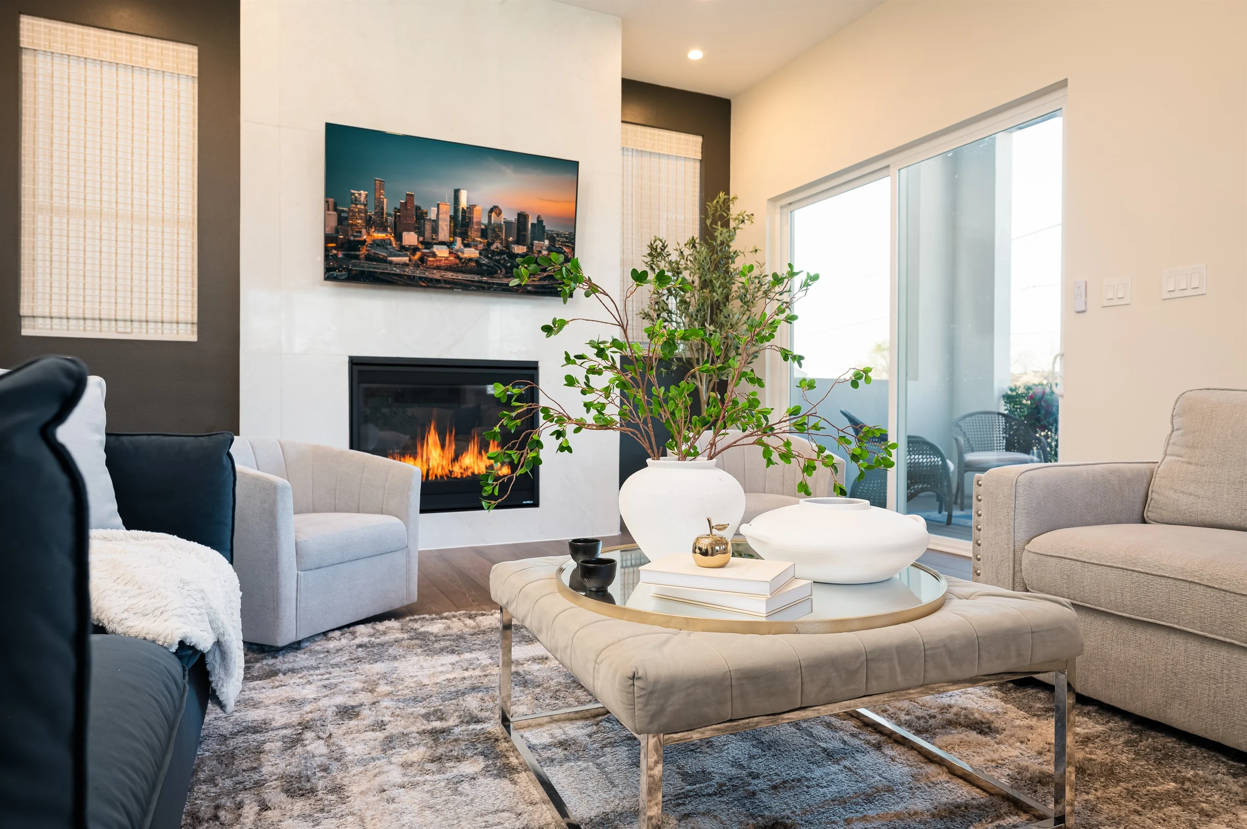 Sleeps 10! Rooftop Luxe • Pet-Friendly • Downtown #57