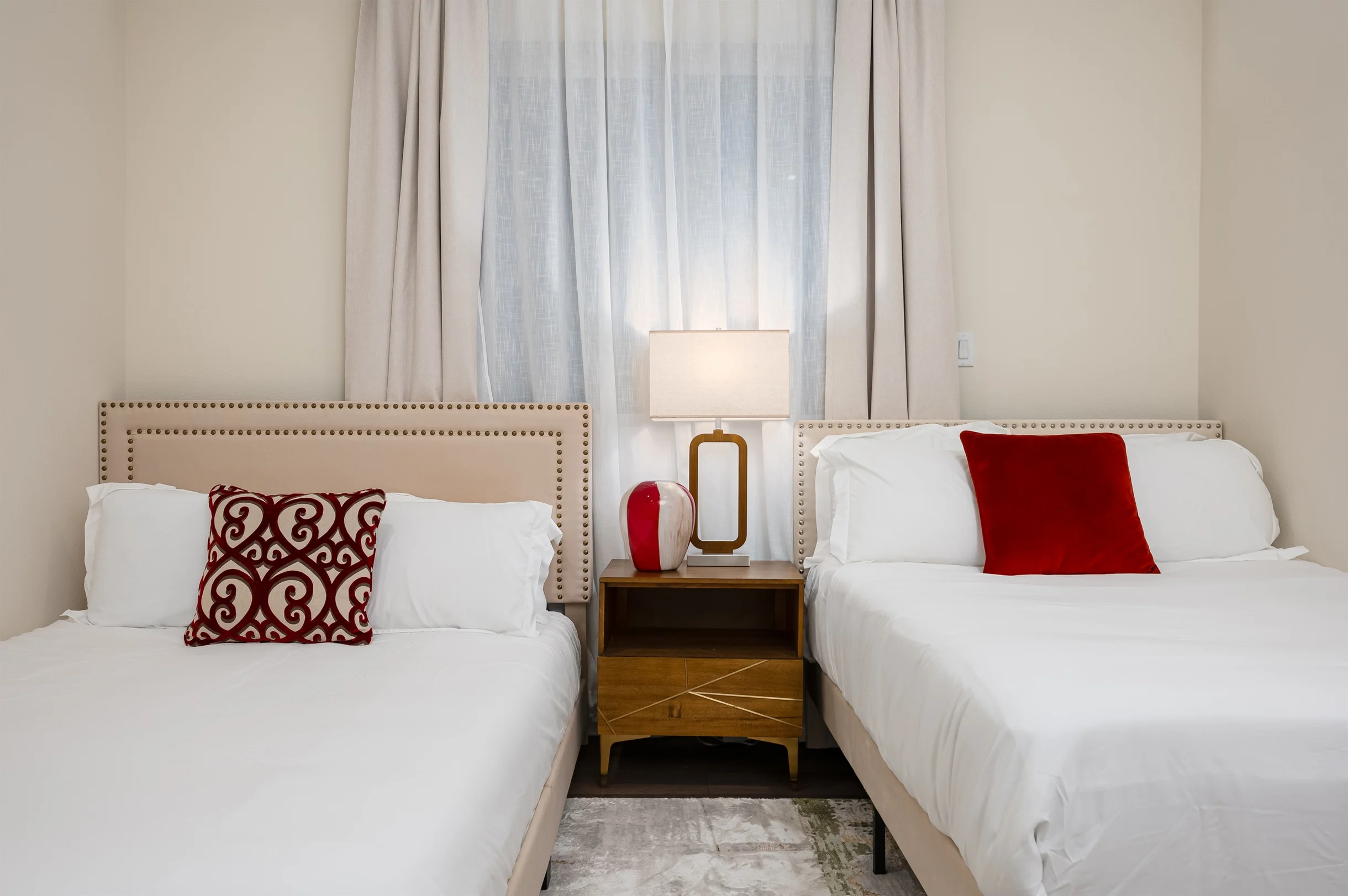 Sleeps 10! Rooftop Luxe • Pet-Friendly • Downtown #28