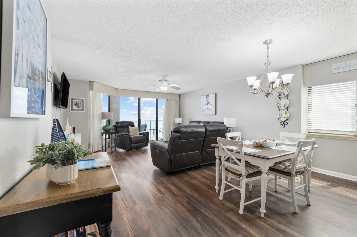 Wander North Myrtle Crest #17