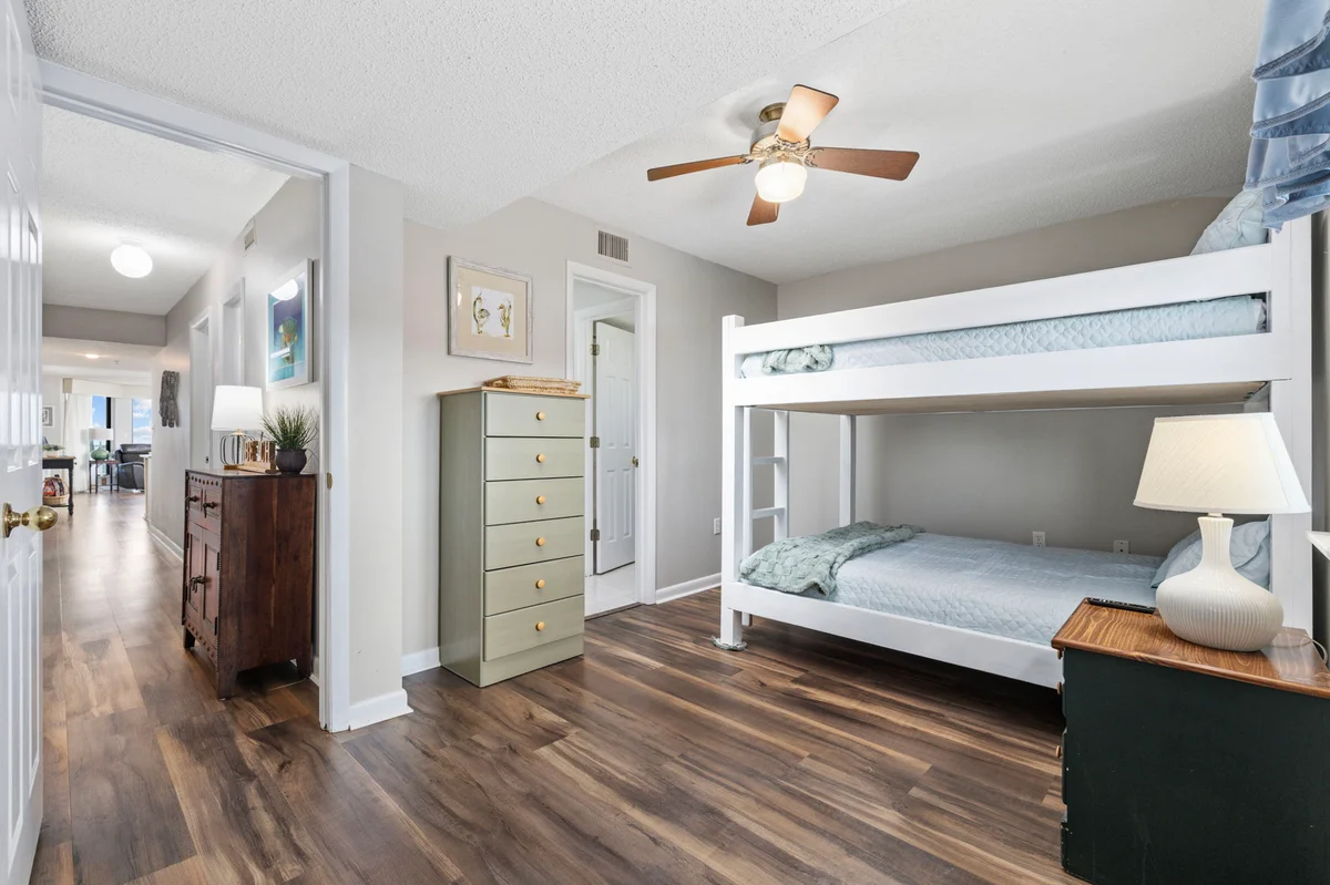 Wander North Myrtle Crest #39