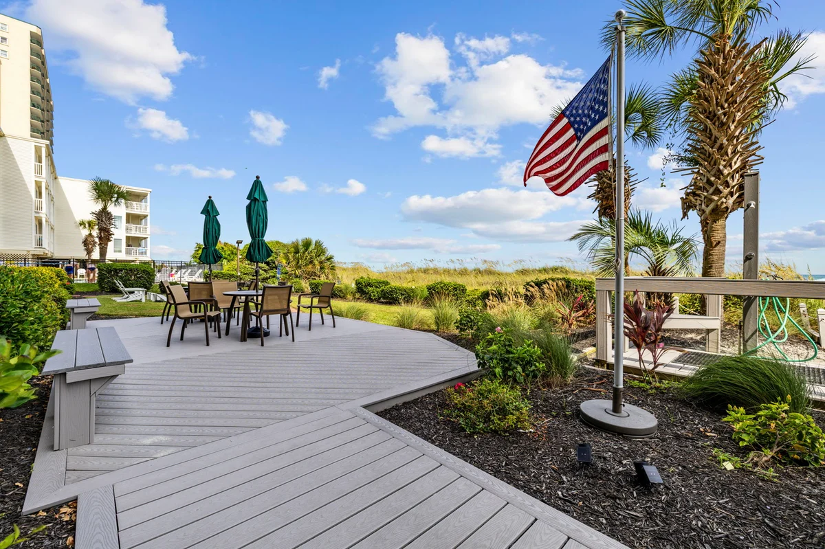 Wander North Myrtle Crest #43