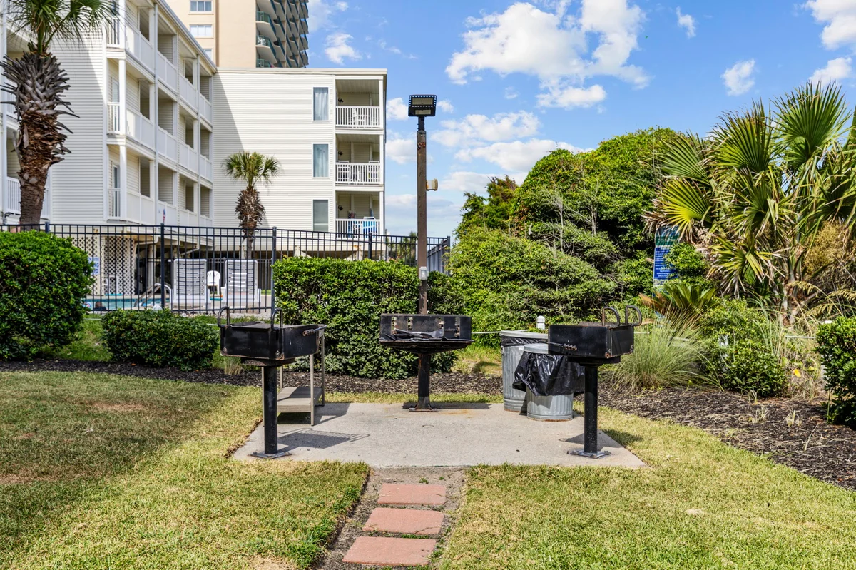 Wander North Myrtle Crest #53