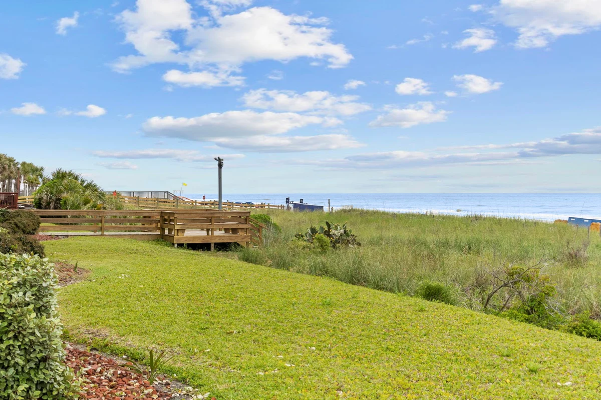 Wander Crescent Shores #28