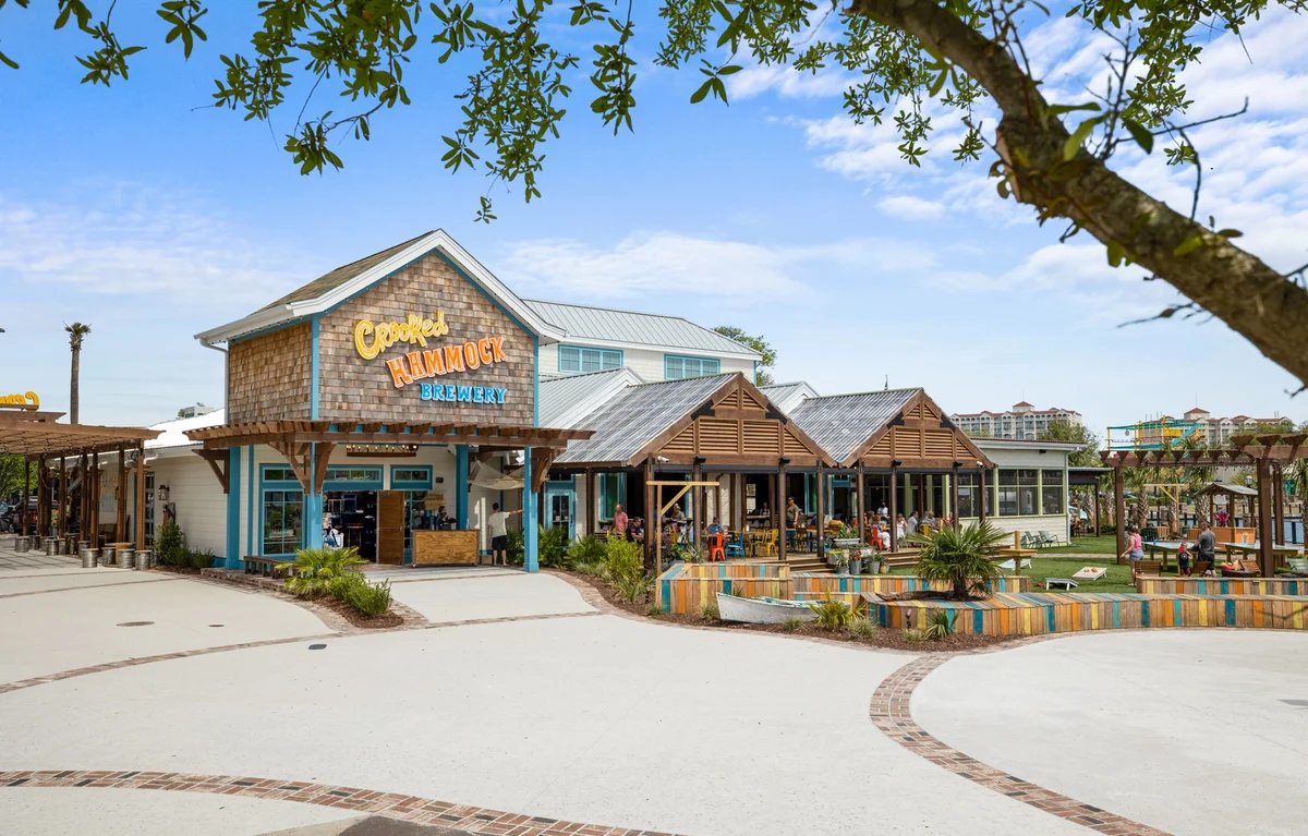 Wander Crescent Shores #40