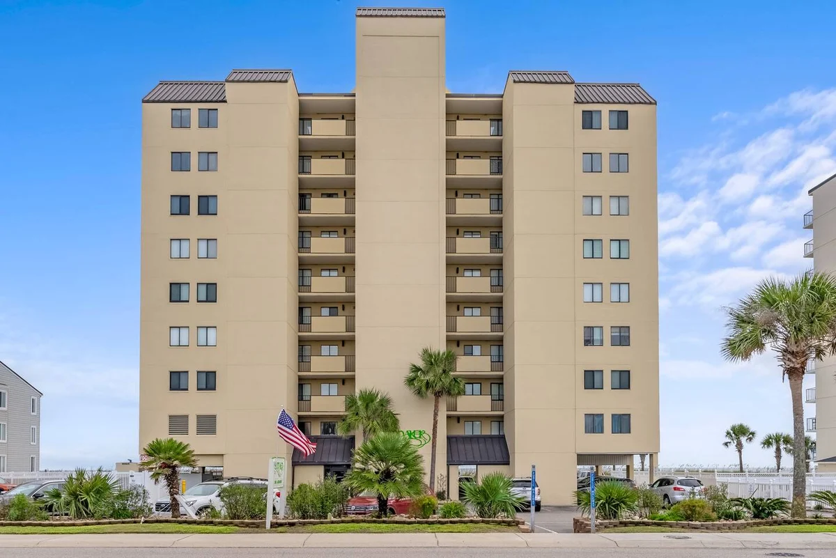 Wander North Myrtle Estate #6