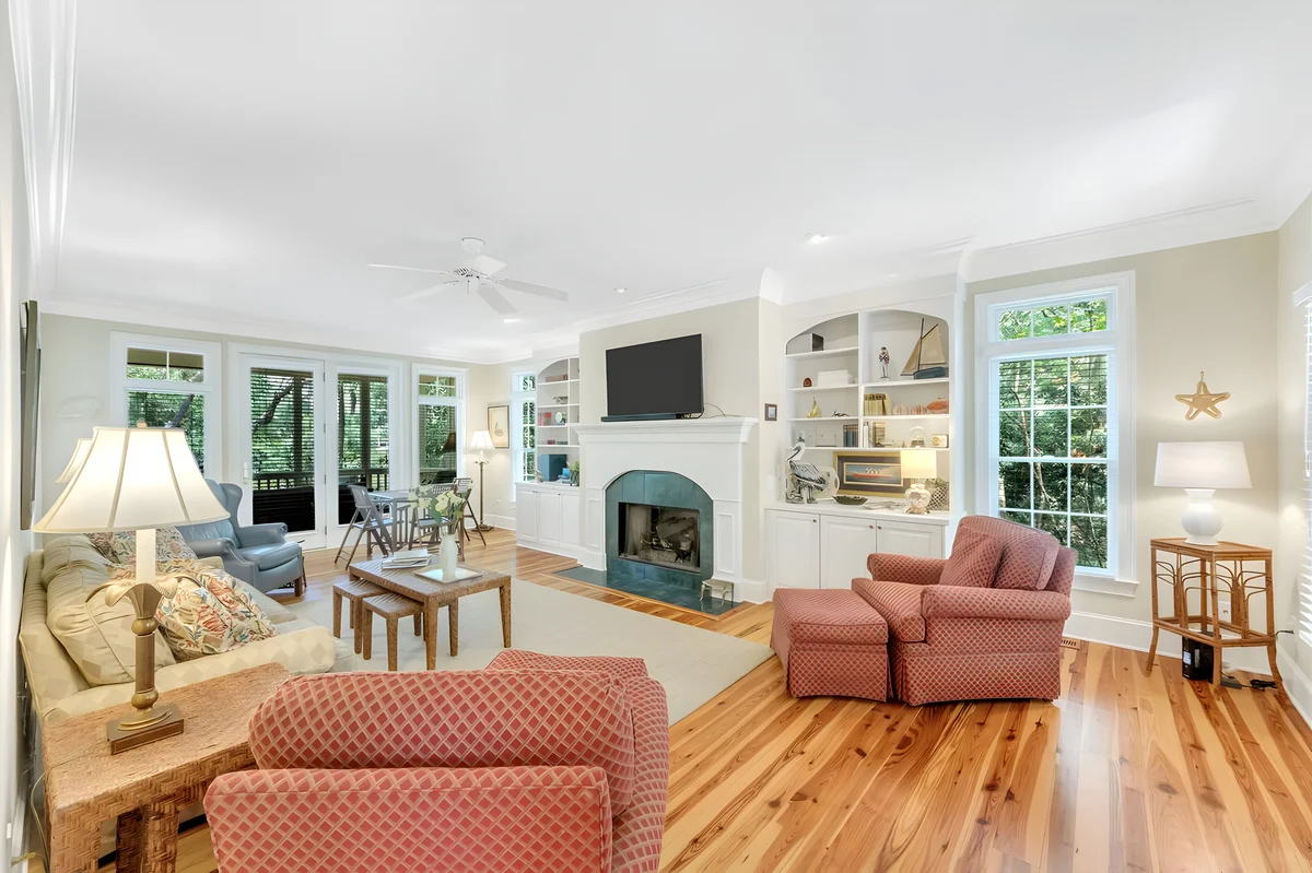 Wander Seabrook Shores