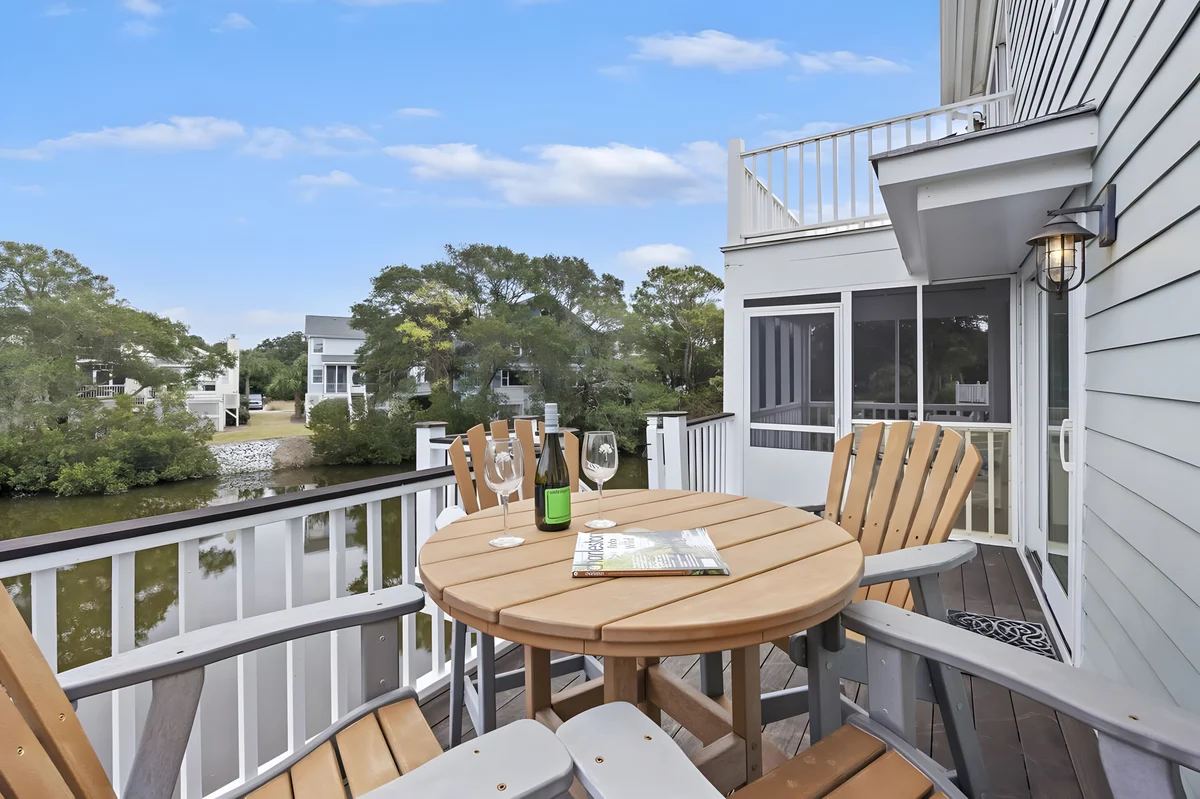 Wander Palms Lagoon Retreat