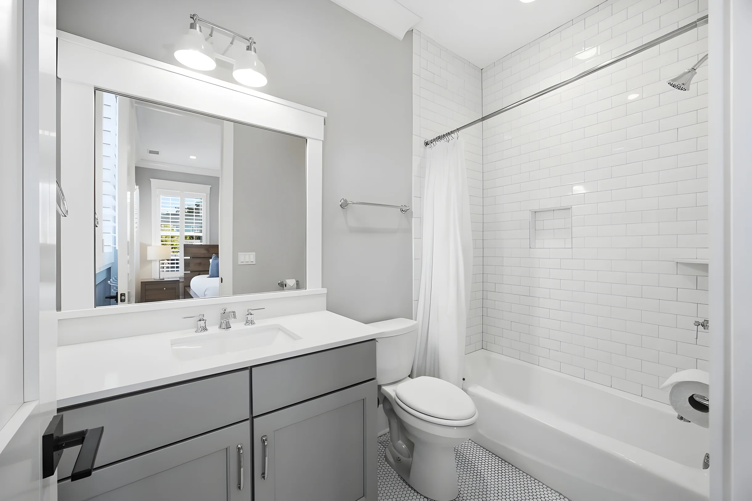 AV3-39: 3 39th Avenue #12