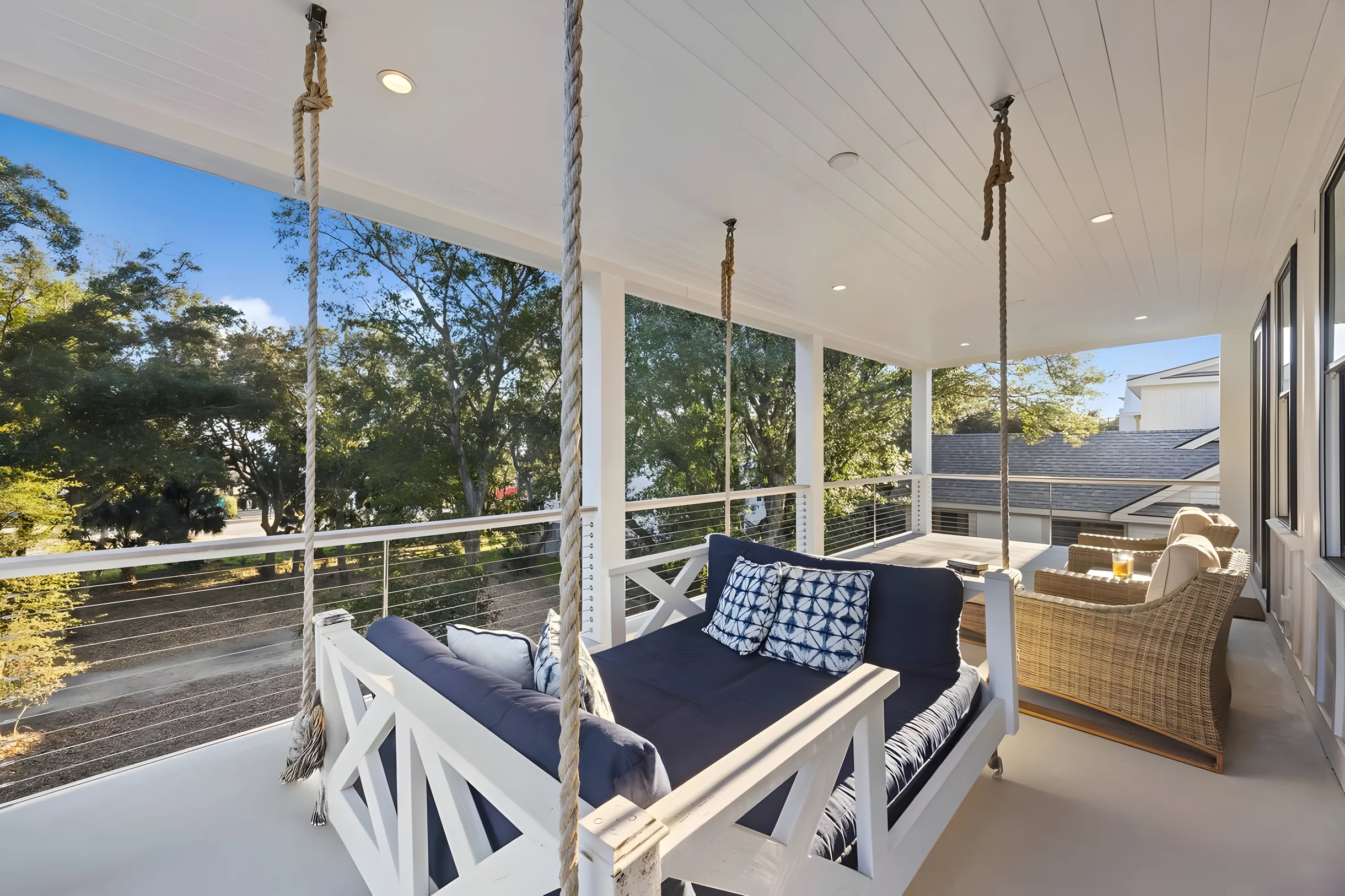AV3-39: 3 39th Avenue #21