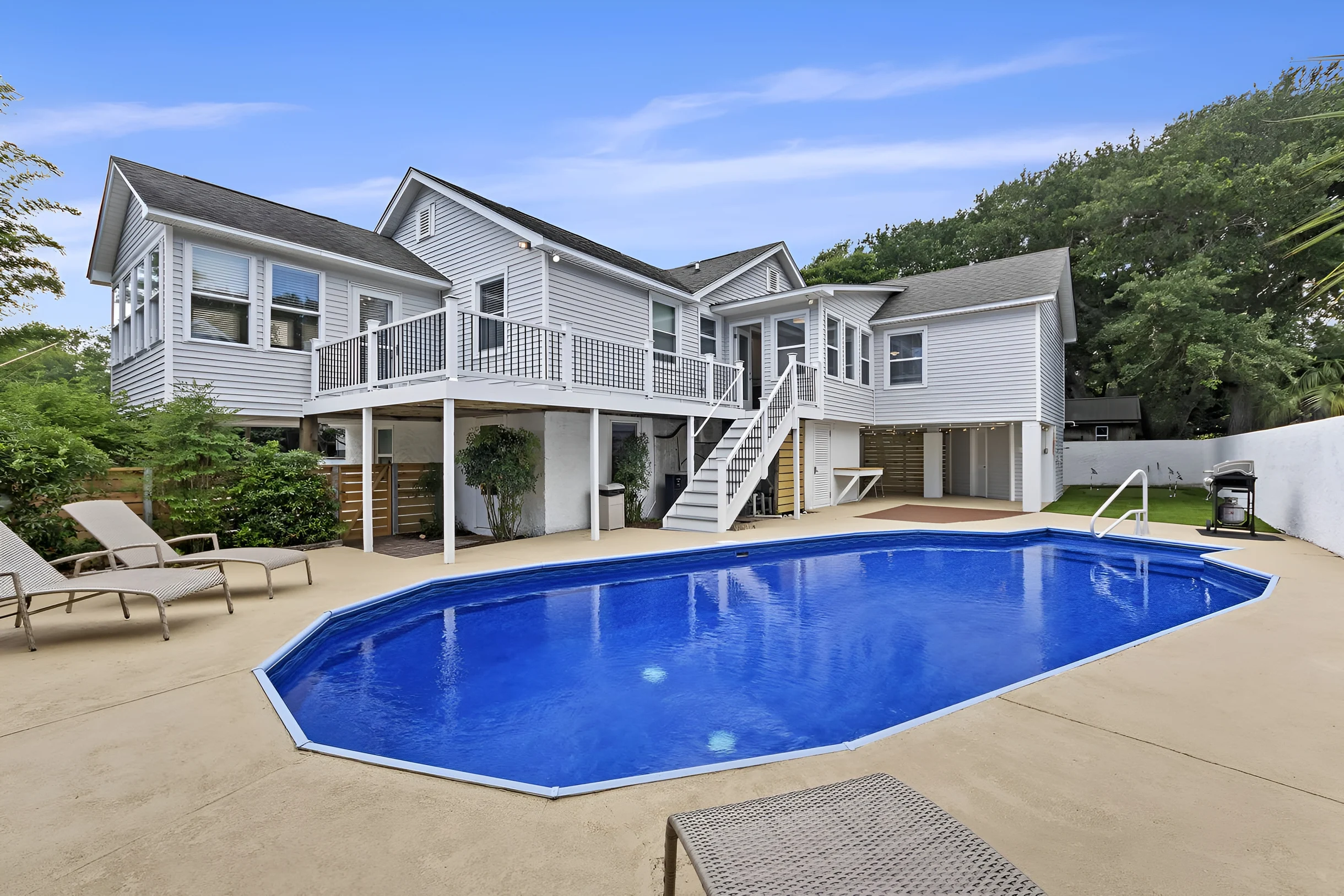 Wander Isle Lotus #1