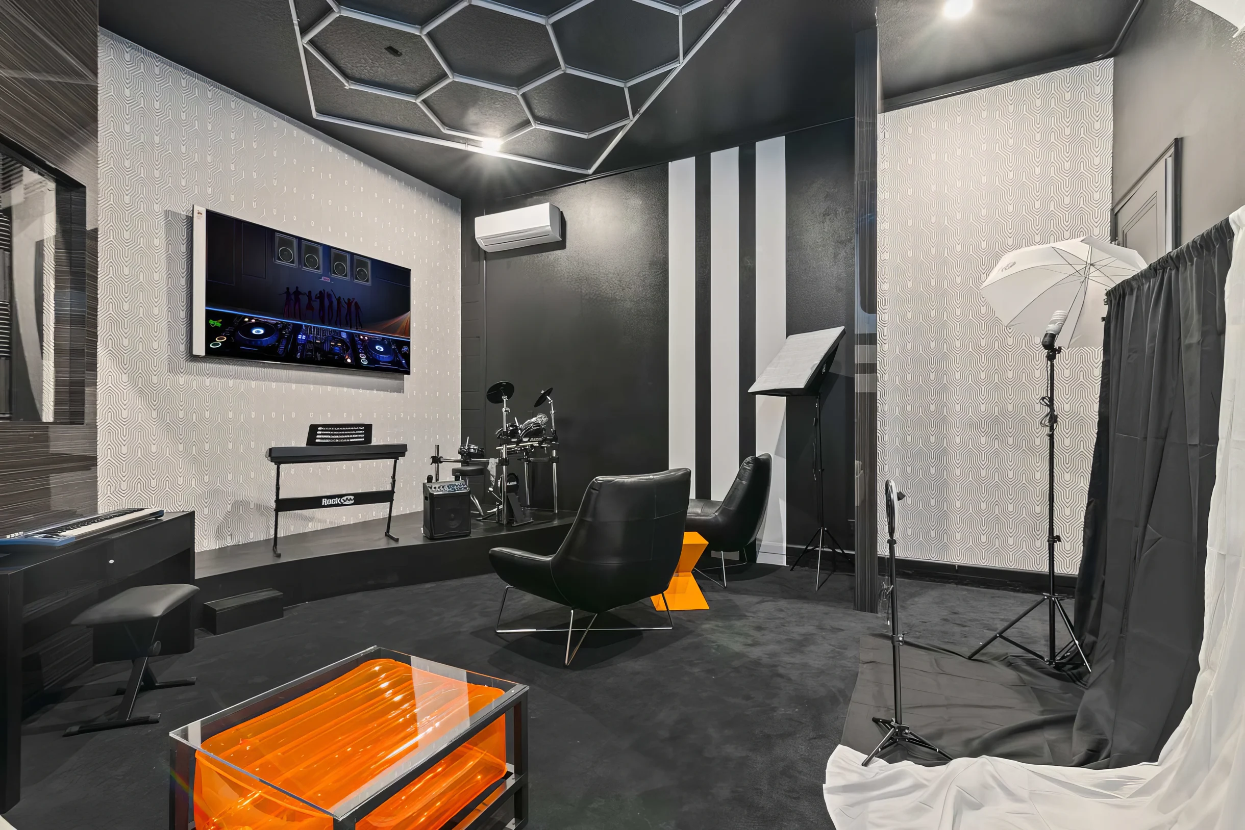 1759OB - 11 Bed - Celebrity Chateau - ST073 #41