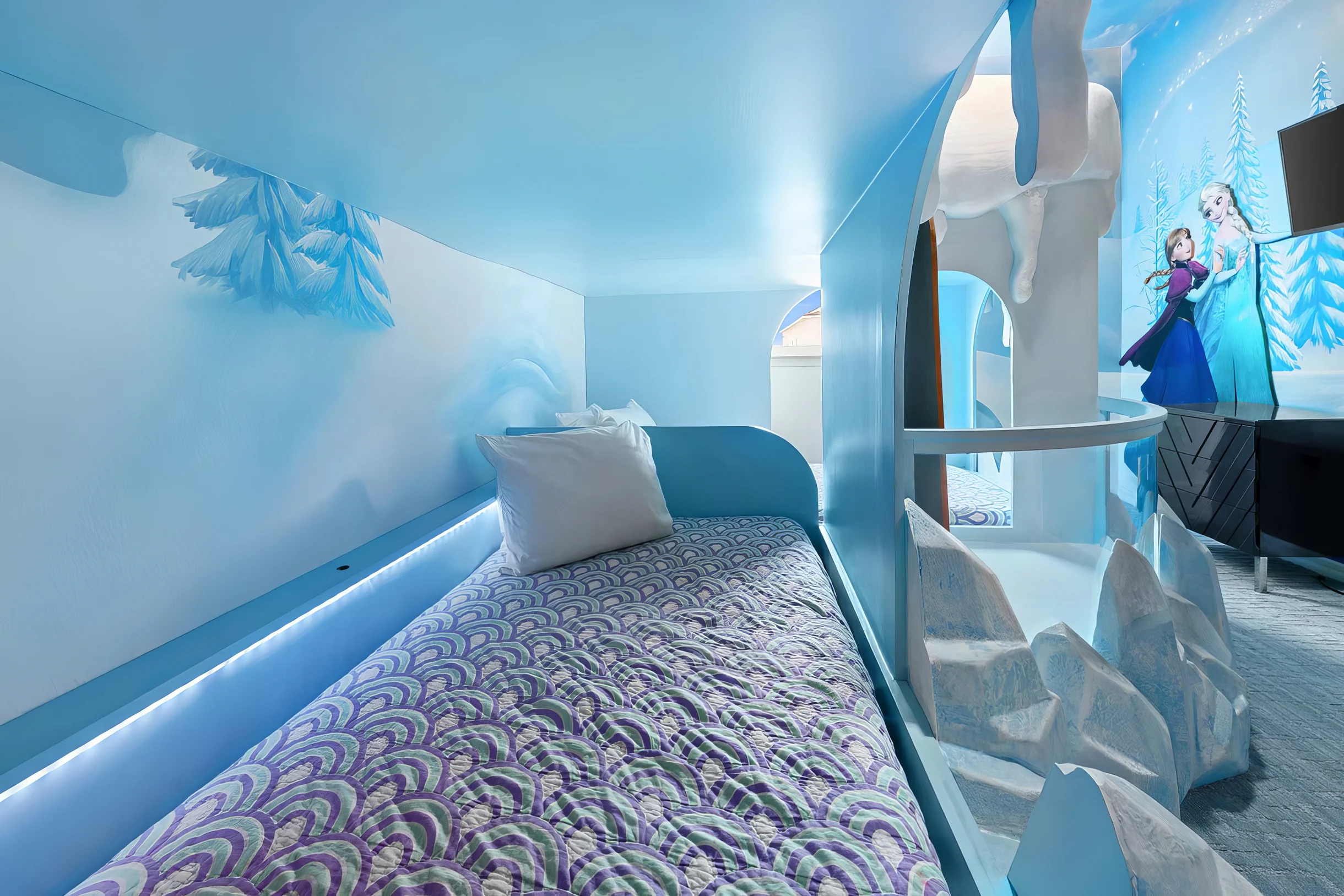 1778CV - 9 Bed - Ritzy Retreat - SR005V #27