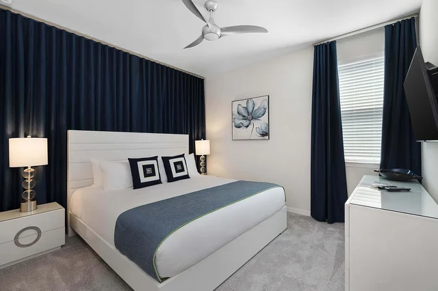 Bedroom 3 image 1