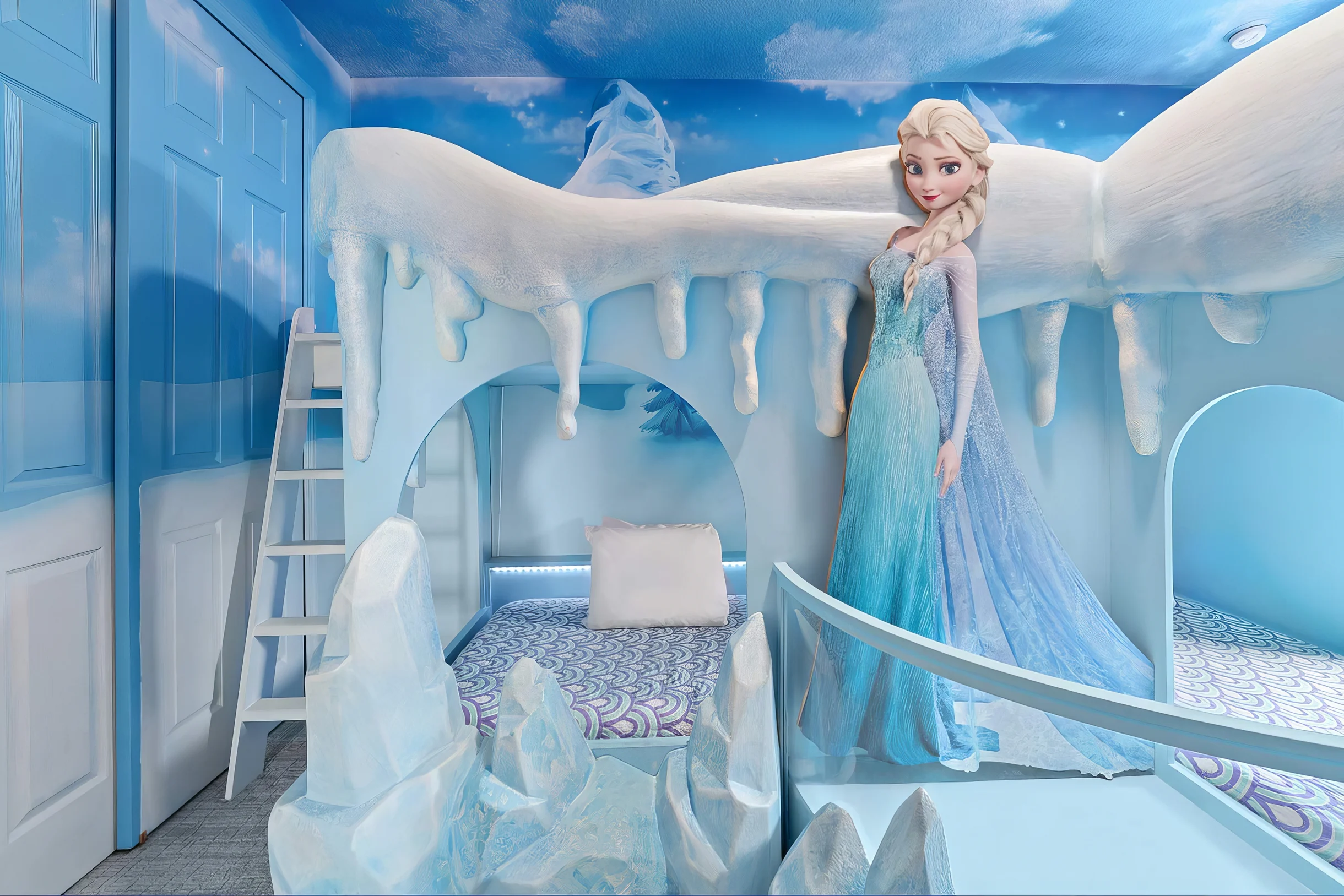 1778CV - 9 Bed - Ritzy Retreat - SR005V #43