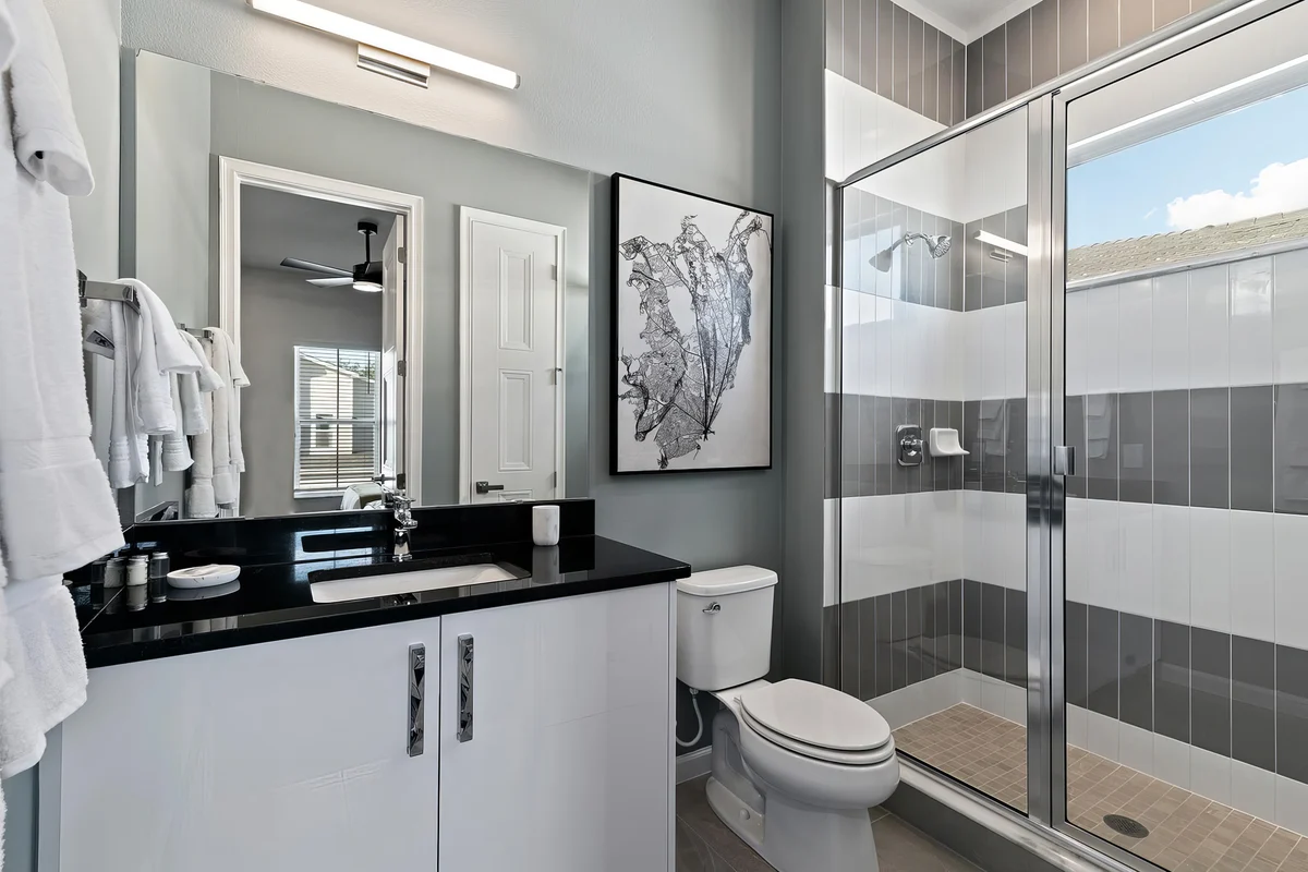 Ensuite Bathroom 5 image 1