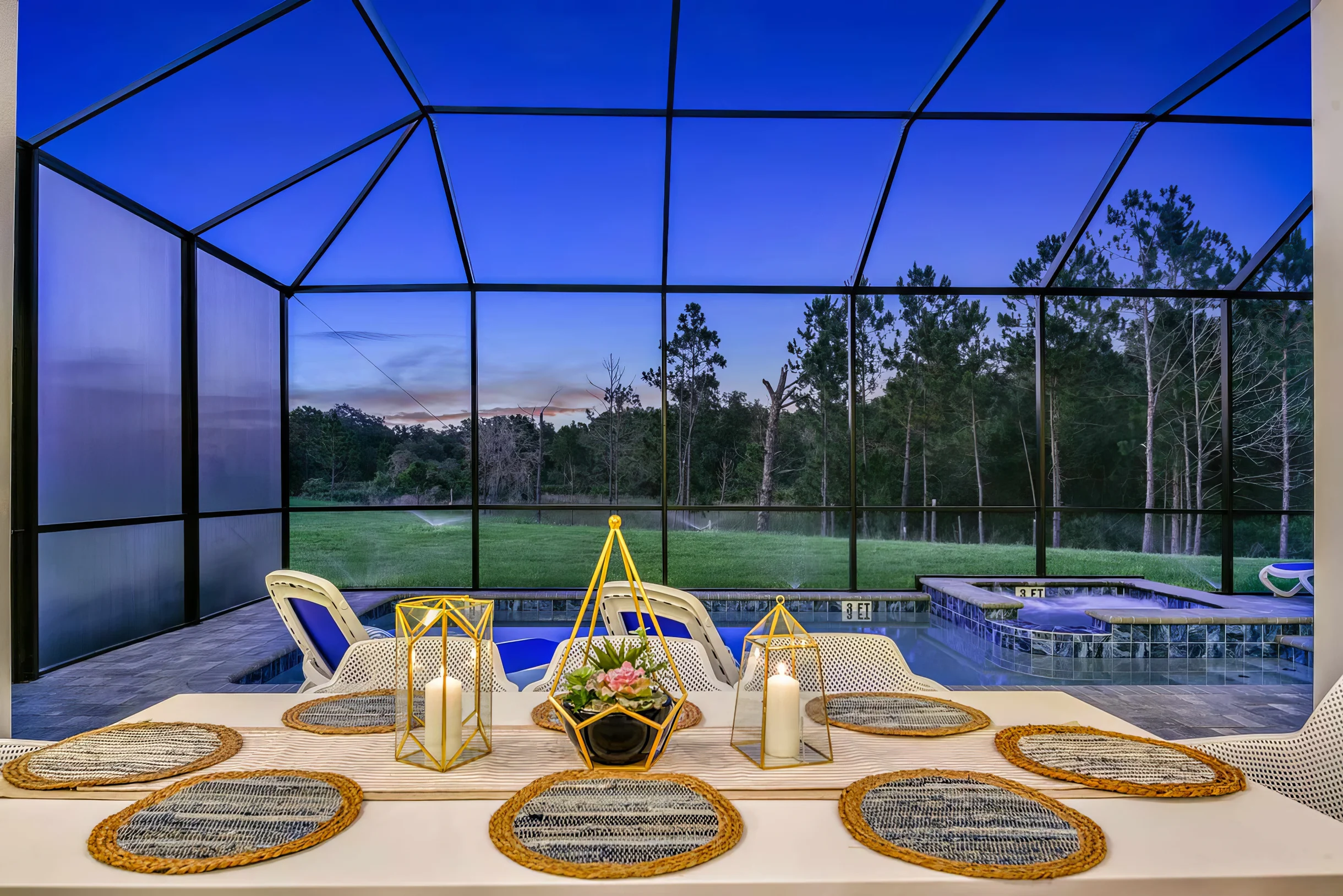 Wander Davenport Emerald #8