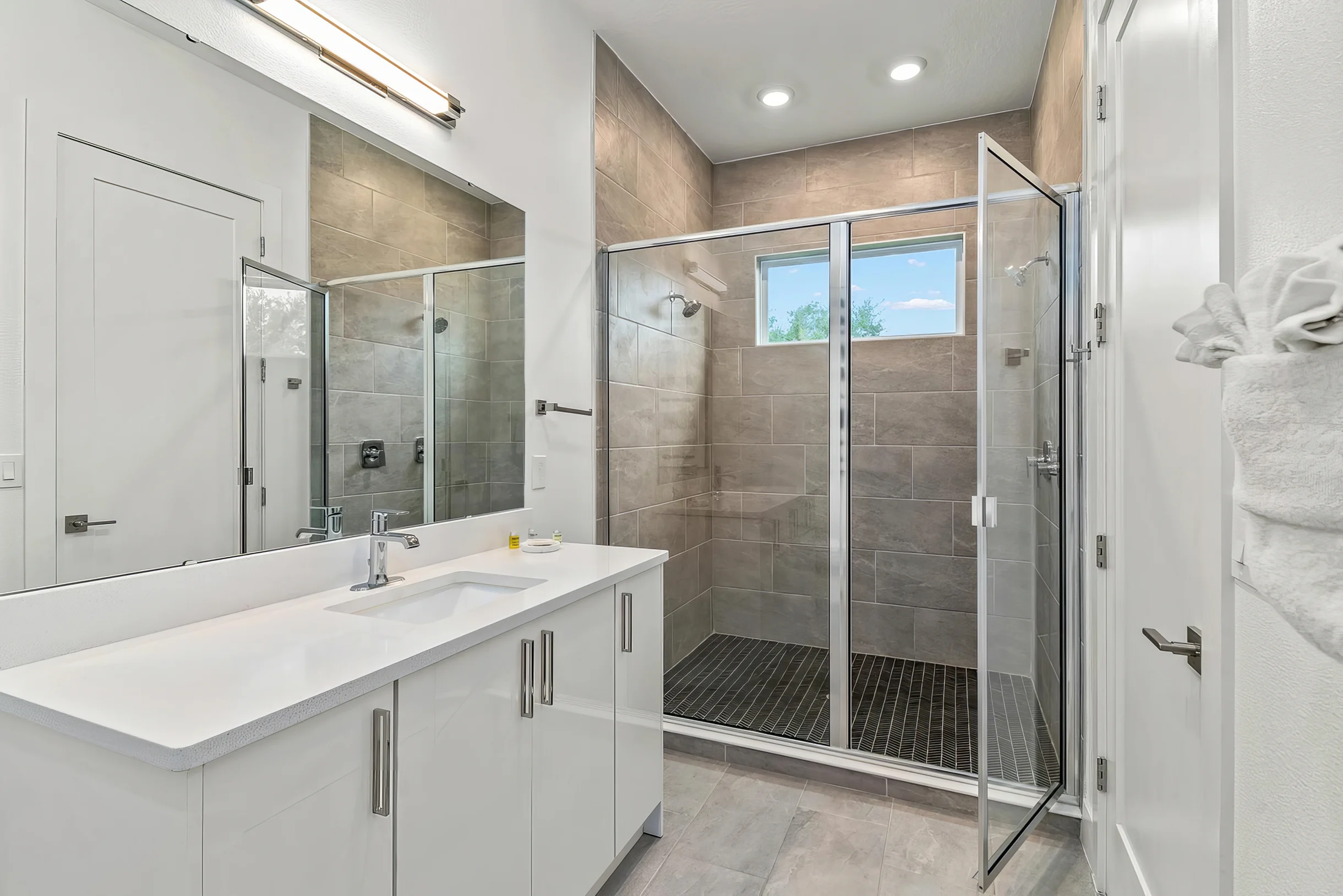 Wander Davenport Emerald #18