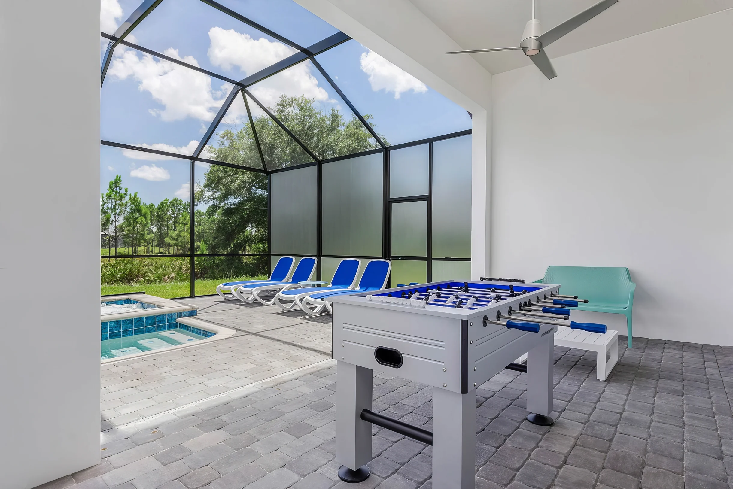 Wander Davenport Manor #26