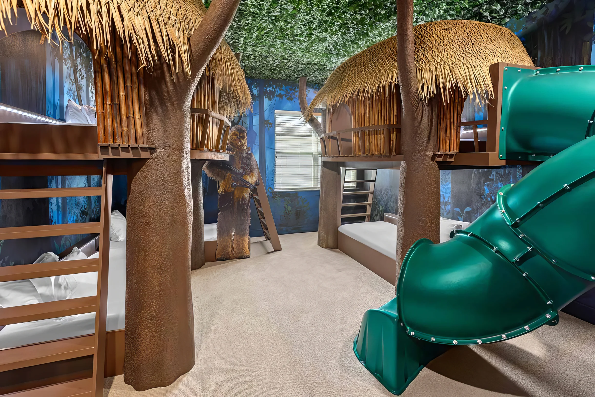 Wander Davenport Charm #8