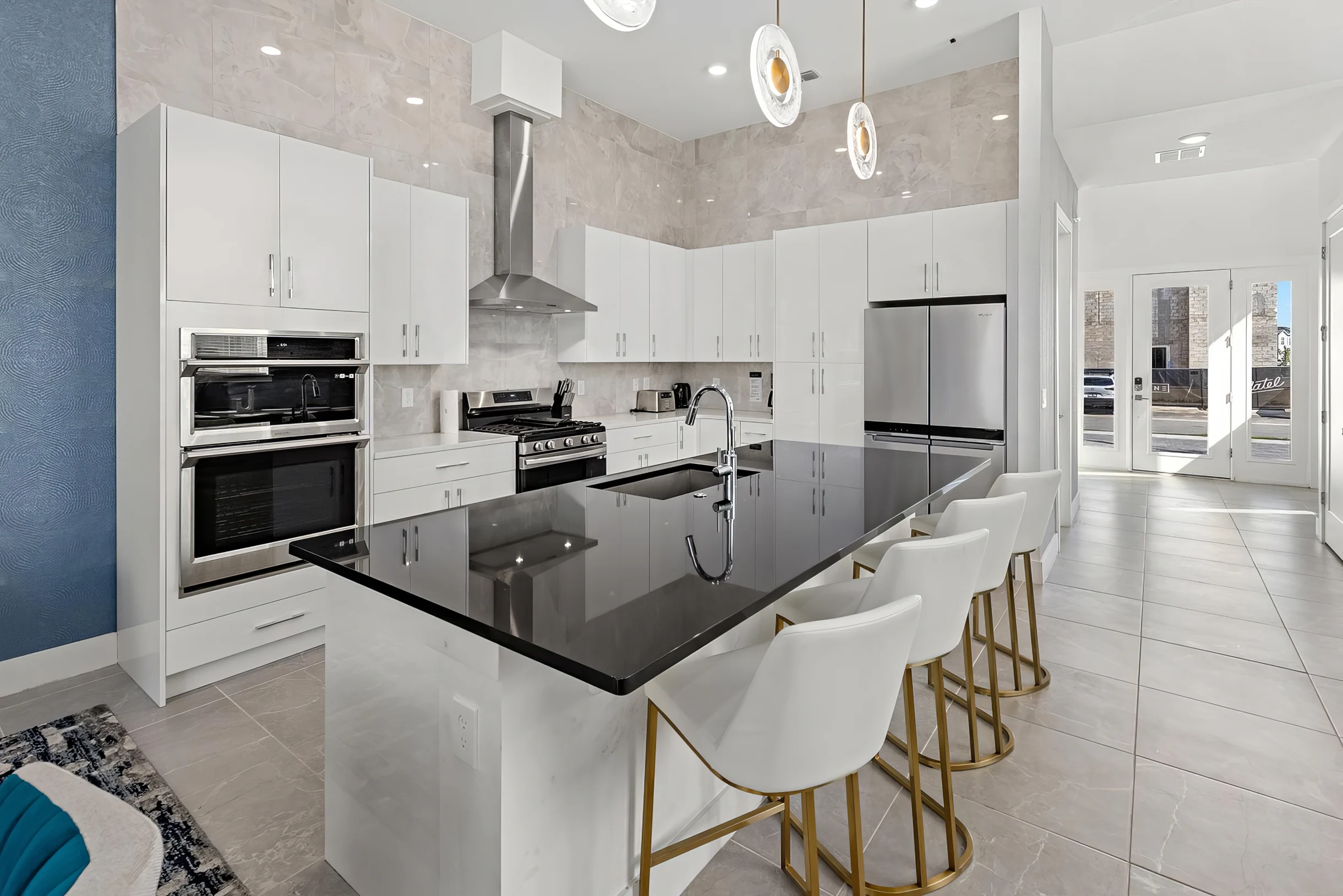 Wander Davenport Charm #11