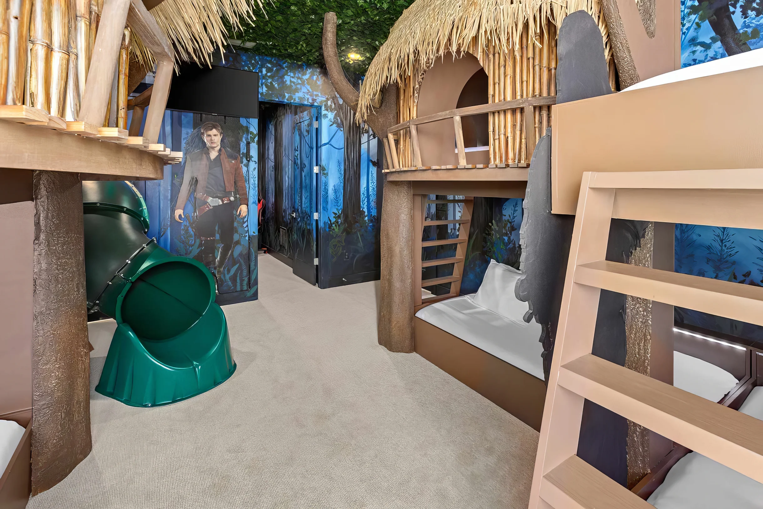 Wander Davenport Charm #41