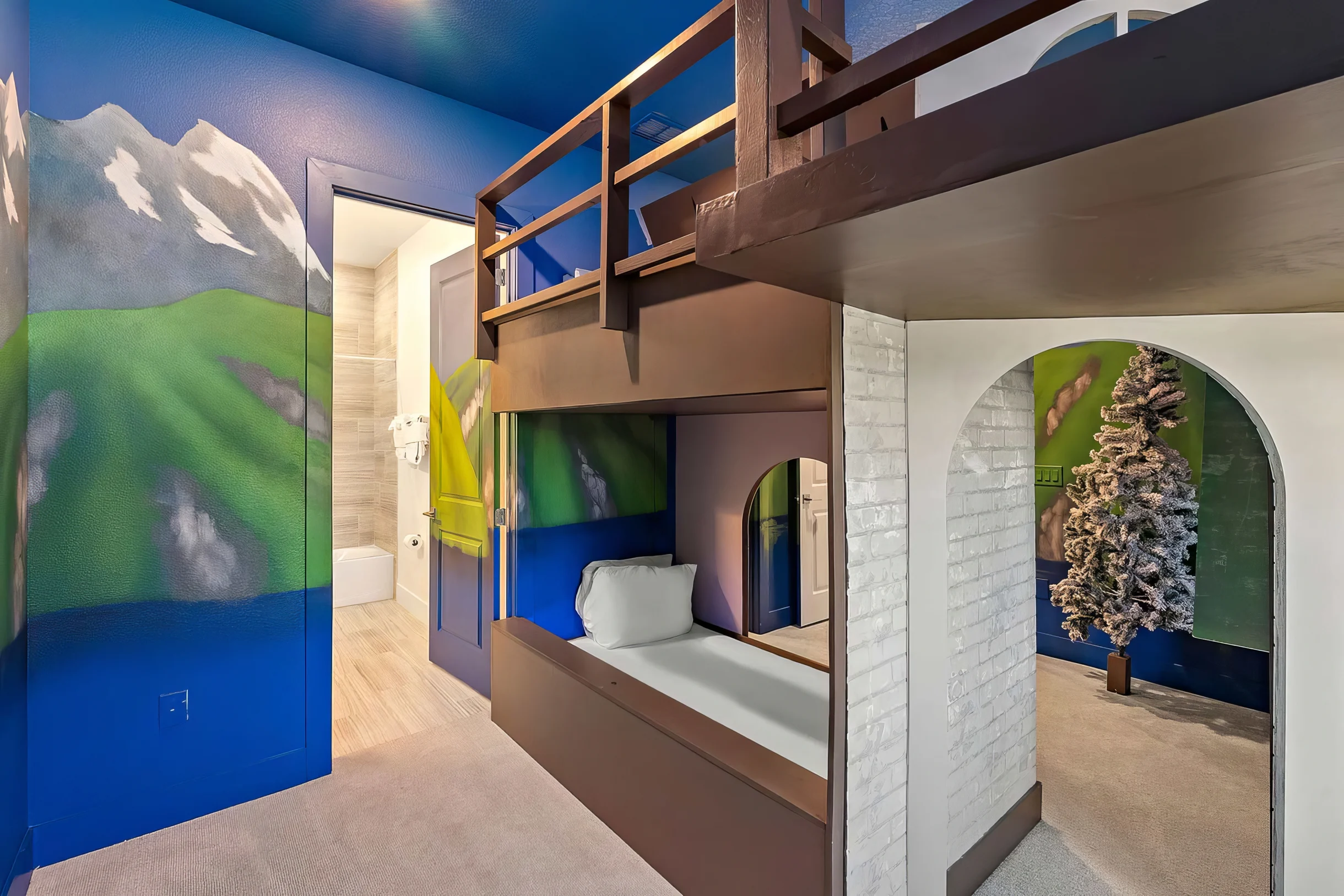 Wander Davenport Nest #43