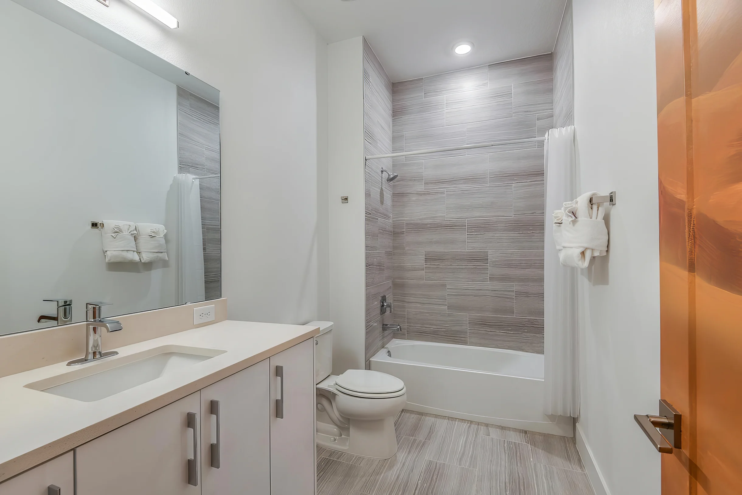 Wander Davenport Limestone #24